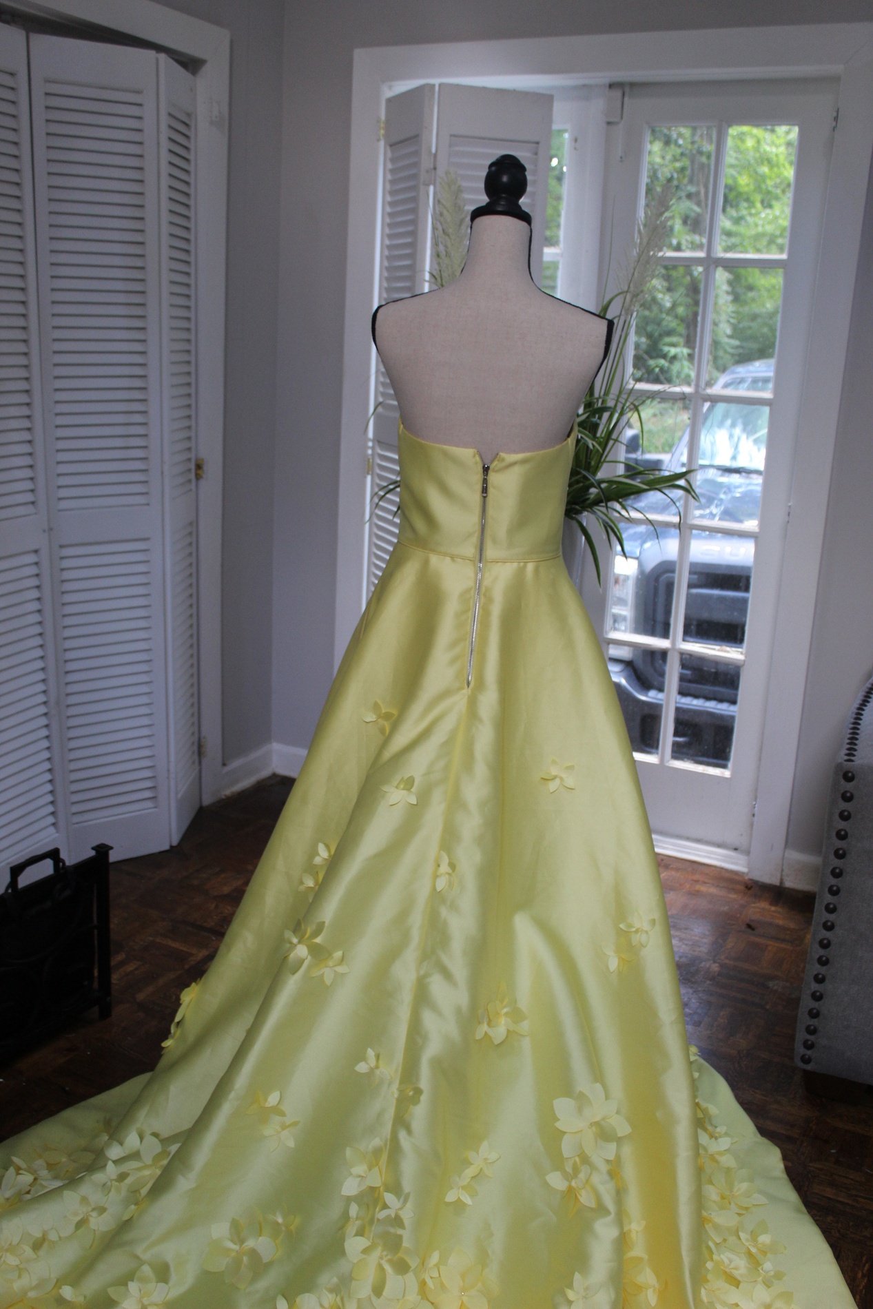 Sherri Hill Size 10 Prom Strapless Floral Yellow Side Slit Dress on Queenly