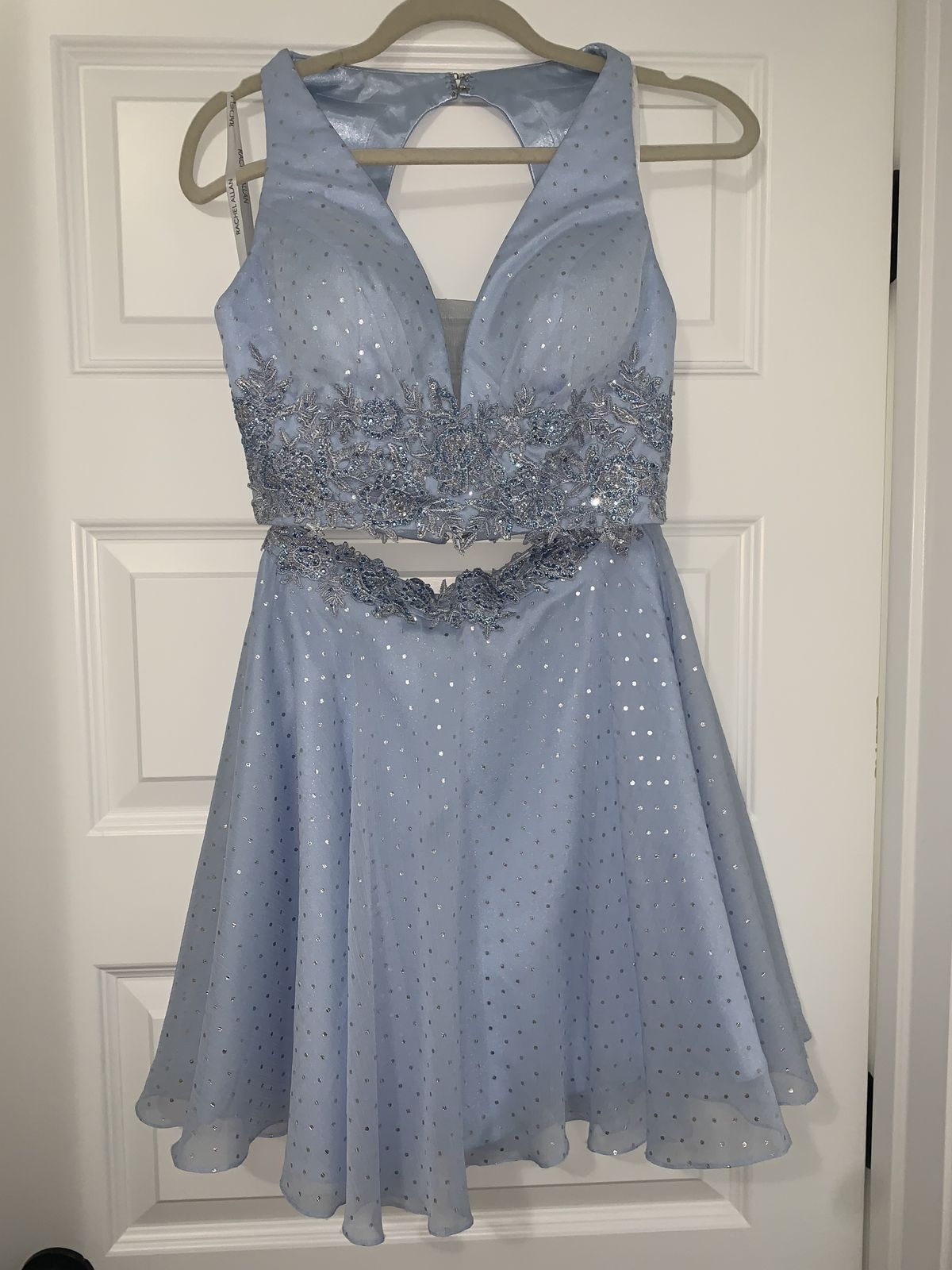 Rachel Allan Size 2 Homecoming Plunge Lace Light Blue Cocktail Dress on Queenly