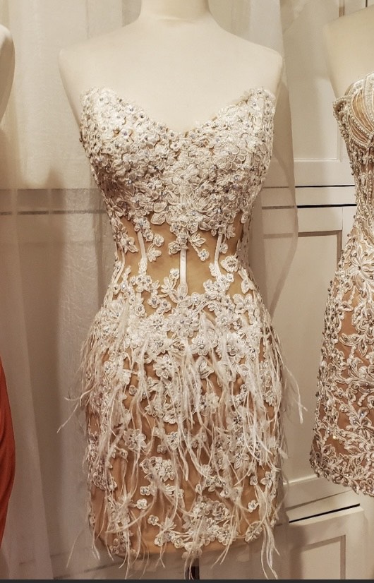 Size 2 Lace White Cocktail Dress on Queenly