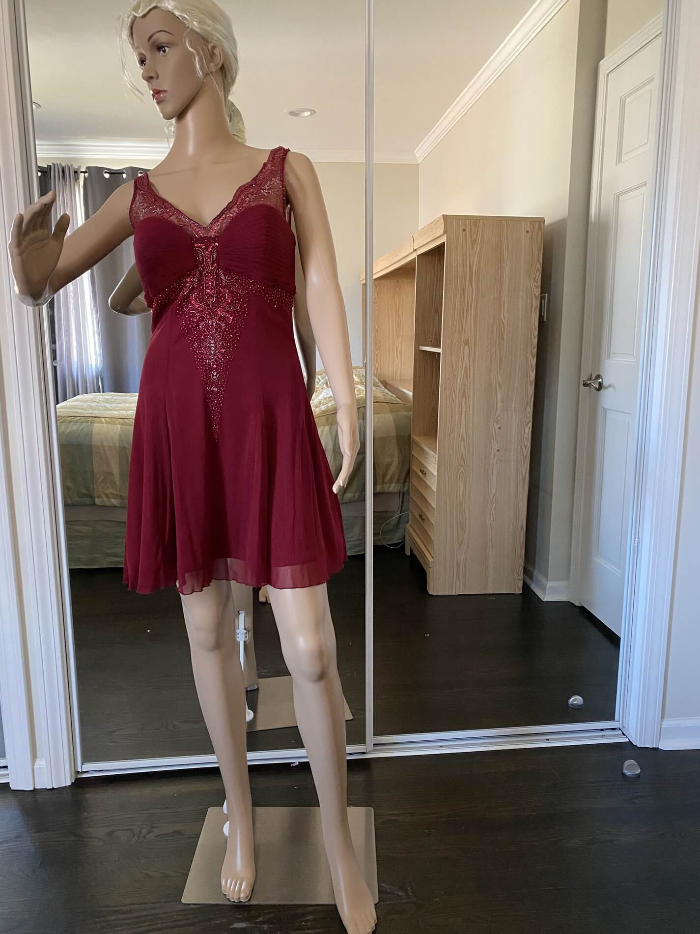 Dave and Johnny Size 10 Homecoming Red Cocktail Dress on Queenly