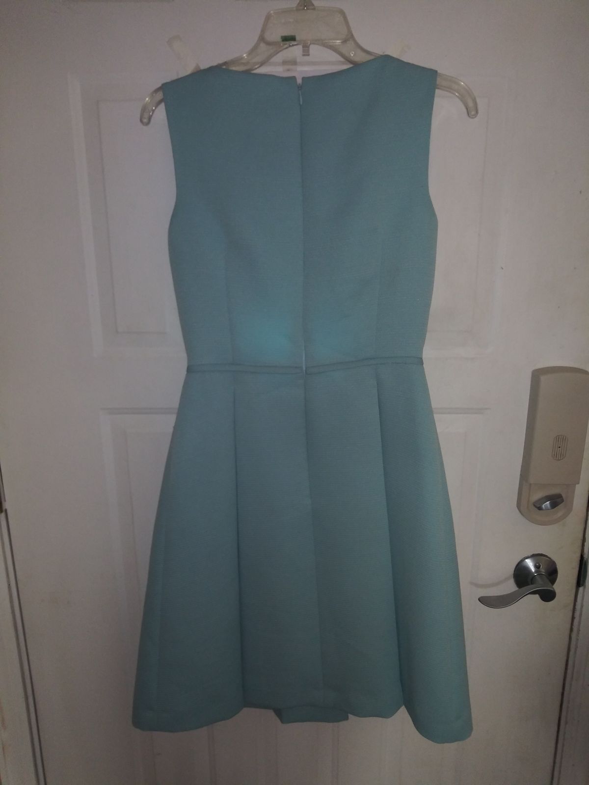 Tahari Size 2 Wedding Guest Light Blue Cocktail Dress on Queenly