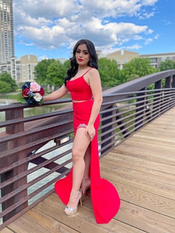 Sherri Hill Red Size 2 Holiday Prom Side slit Dress on Queenly