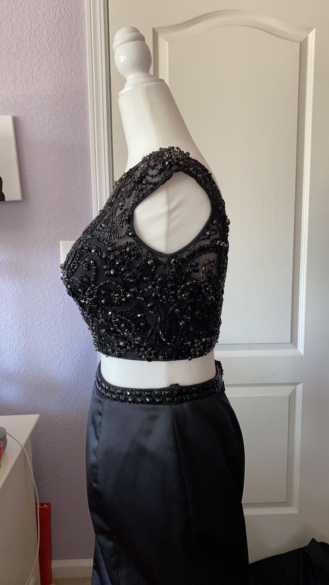 Sherri Hill Size 6 Prom Cap Sleeve Sequined Black Mermaid Dress on Queenly