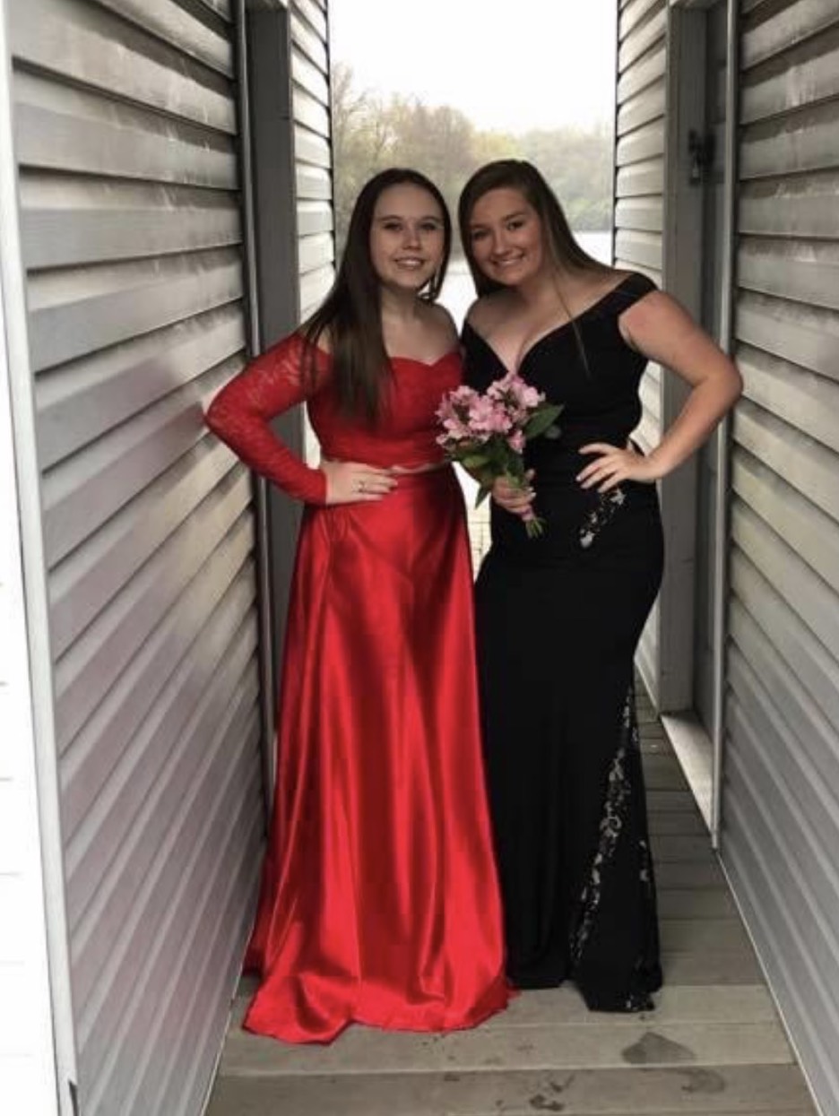 Size 8 Prom Off The Shoulder Satin Red Floor Length Maxi on Queenly