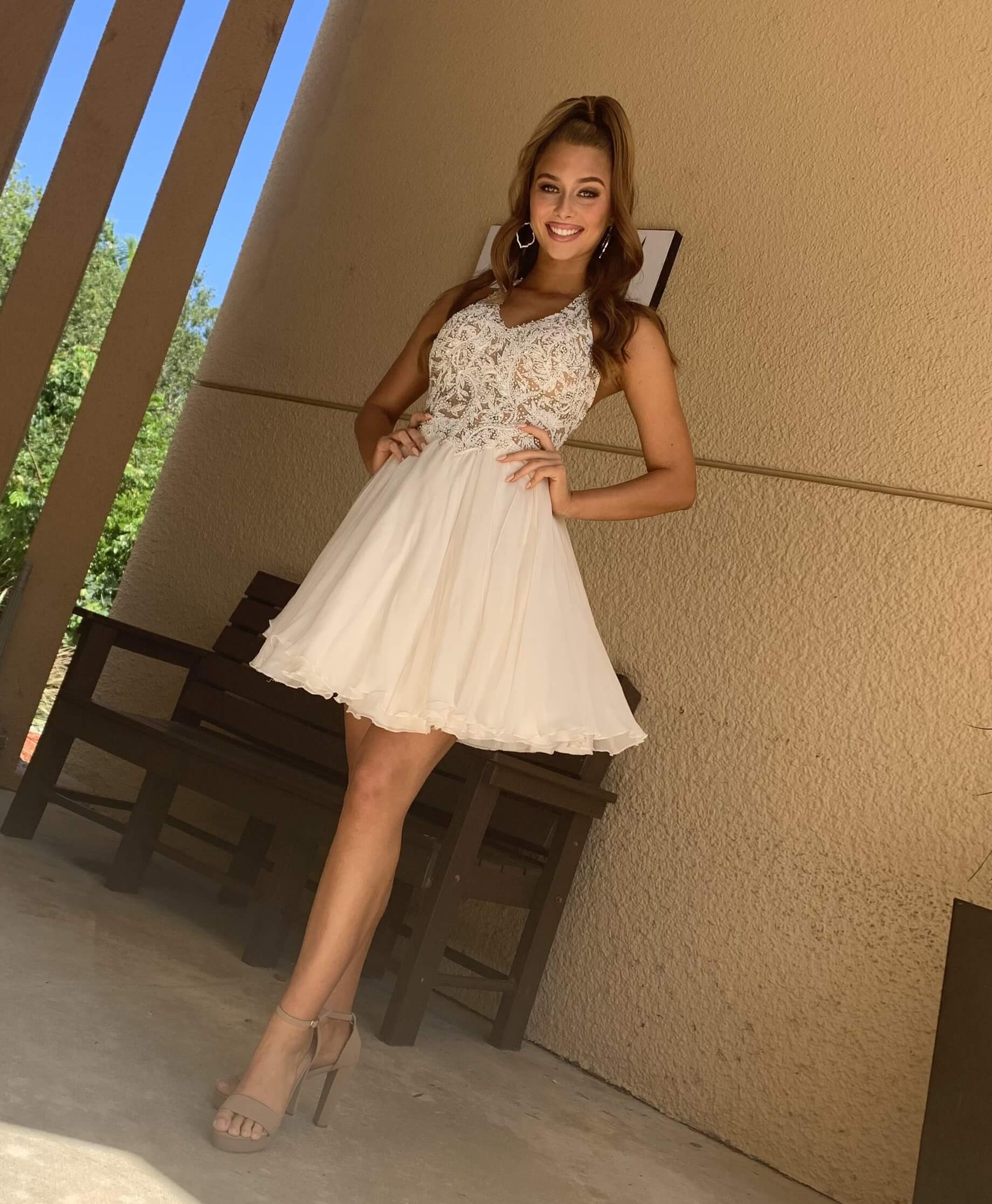 Sherri Hill Size 2 Homecoming Halter Lace White Cocktail Dress on Queenly