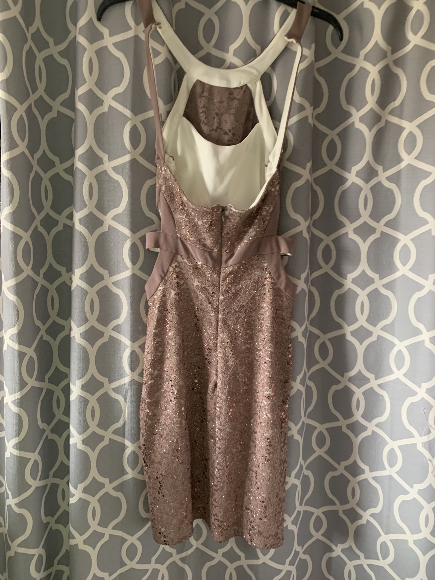 Size 4 Gold Cocktail Dress on Queenly