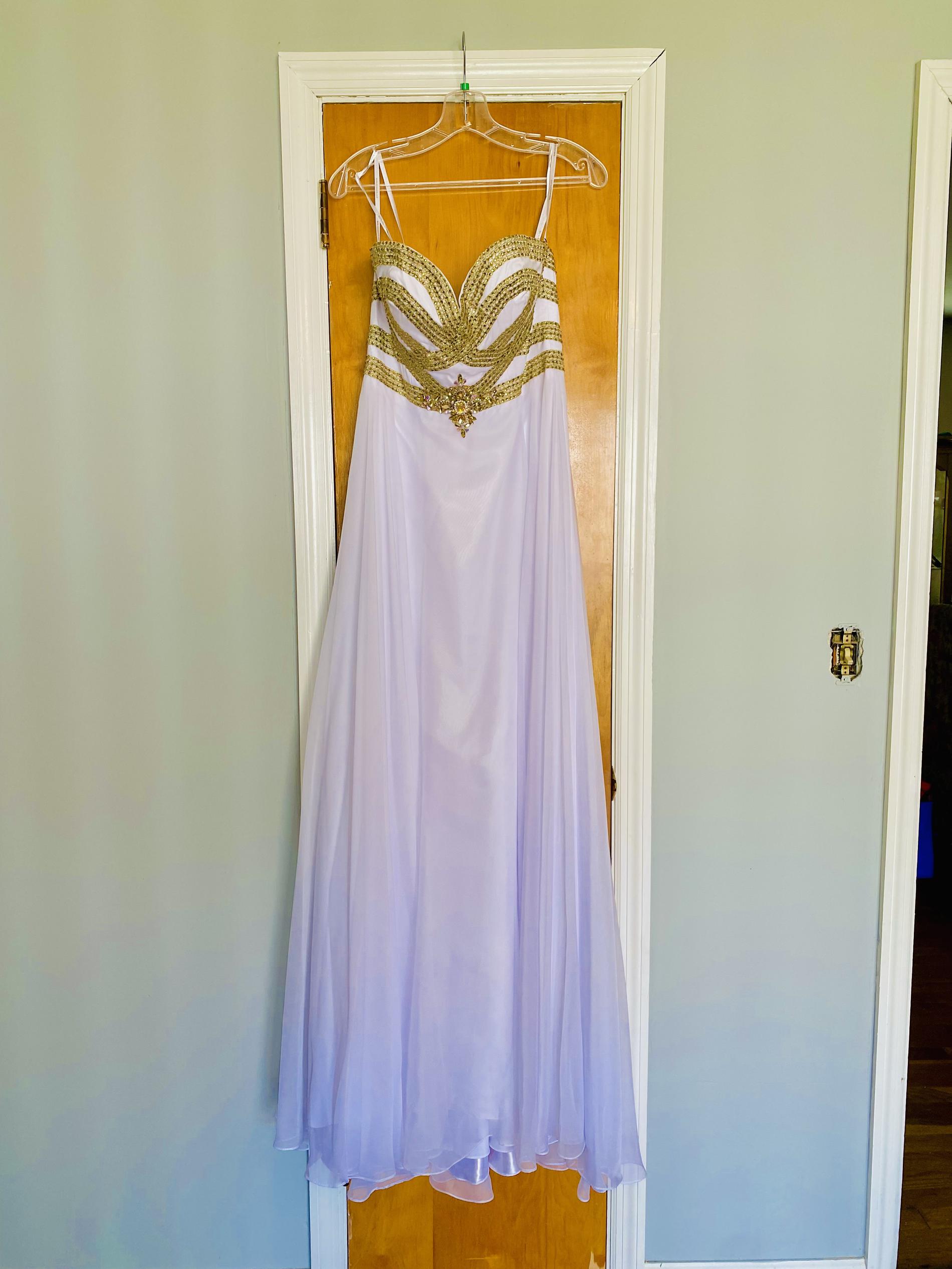 Alyce Paris Size 8 White Floor Length Maxi on Queenly