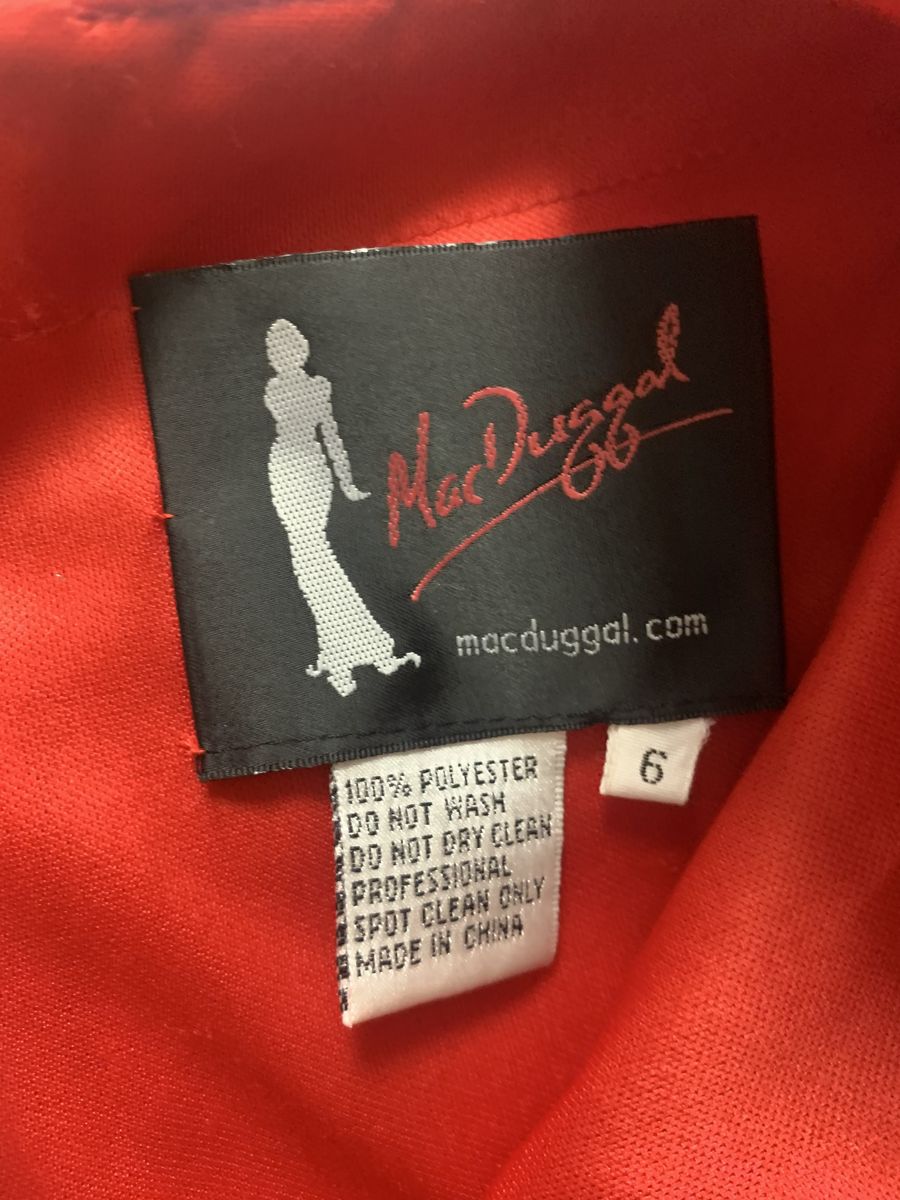 Mac Duggal Size 2 Homecoming Cap Sleeve Sequined Red Cocktail Dress on Queenly