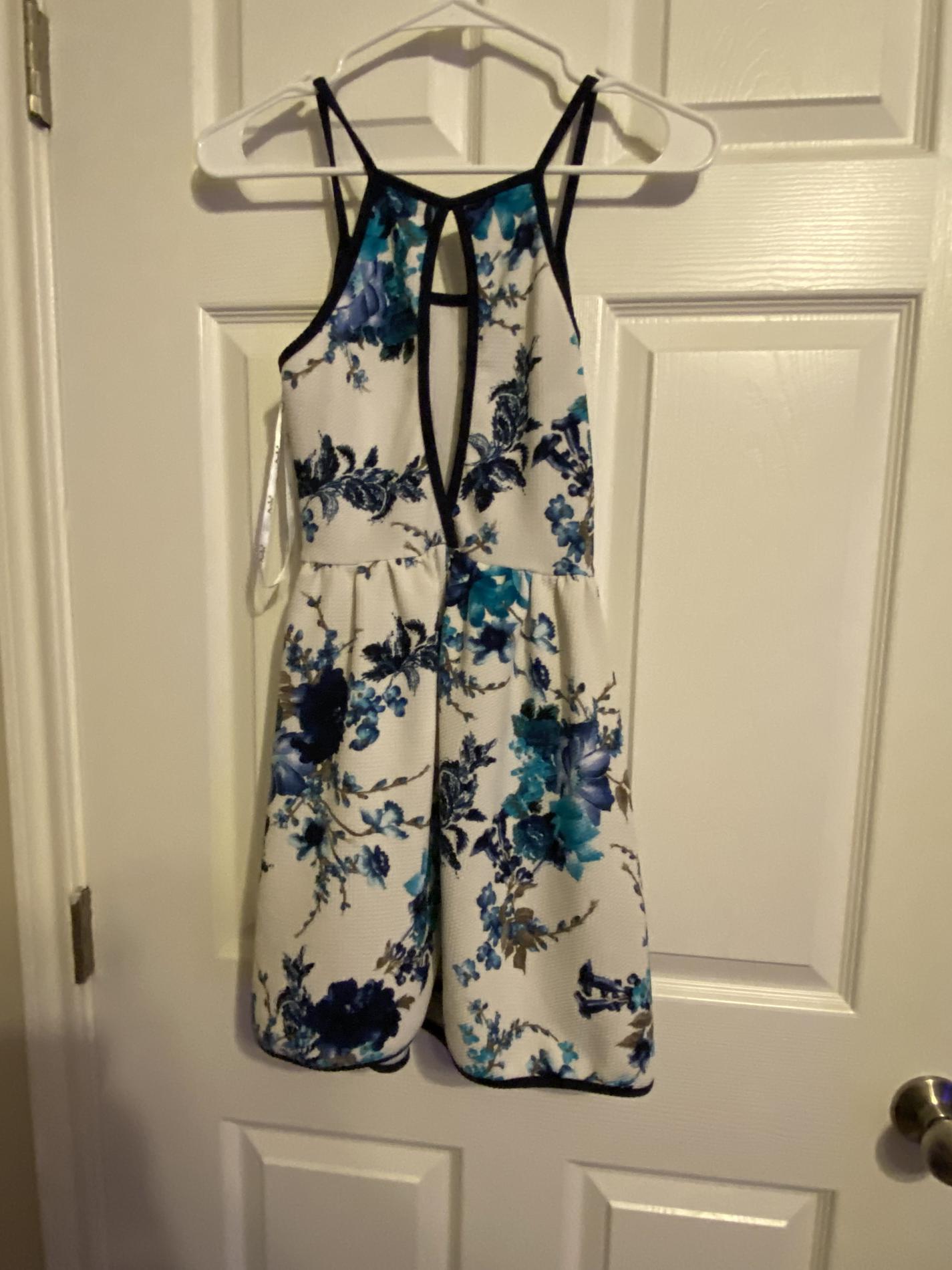 Size 4 Homecoming Multicolor Cocktail Dress on Queenly