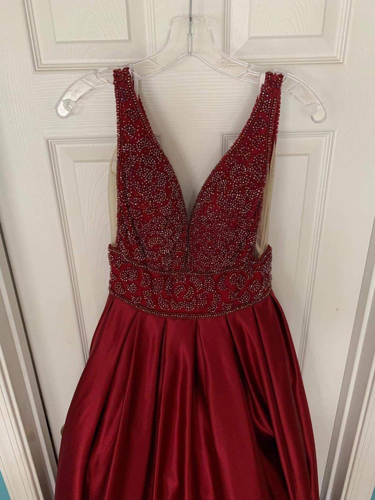 Size 2 Prom Red Ball Gown on Queenly