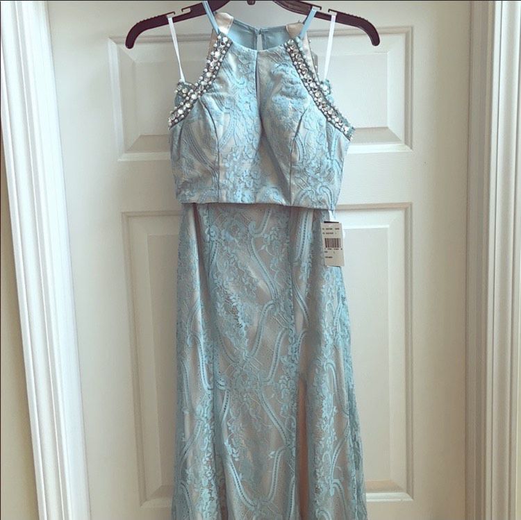 Extraordinary Size 2 Prom Halter Lace Blue Mermaid Dress on Queenly