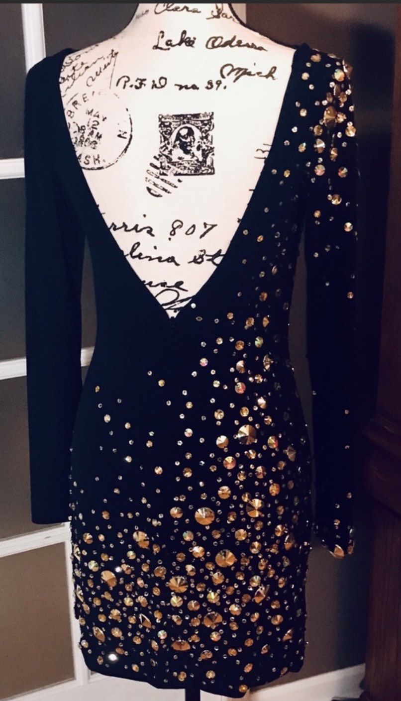 MoriLee Size 8 Homecoming Long Sleeve Sequined Black Cocktail Dress on Queenly