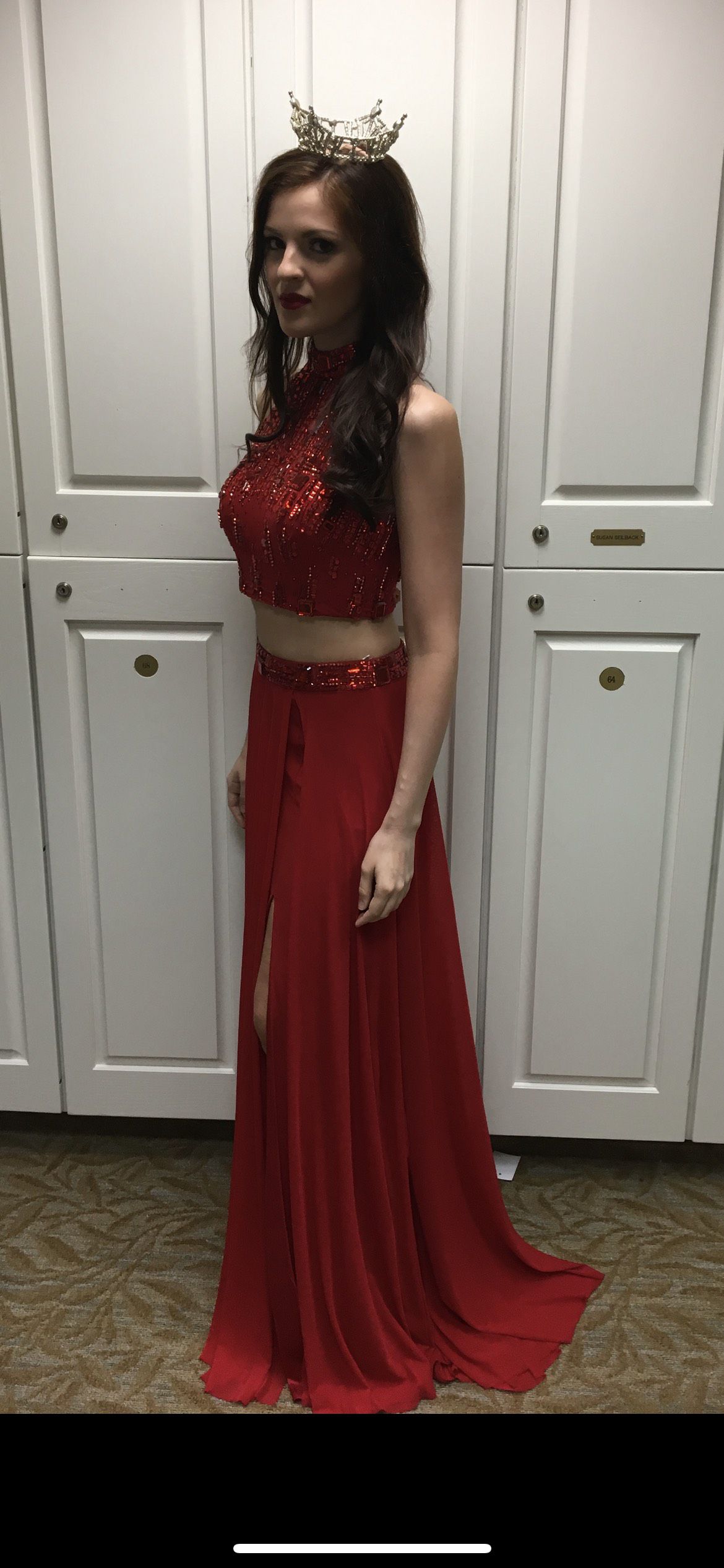Sherri Hill Size 2 Prom Halter Sequined Red Floor Length Maxi on Queenly