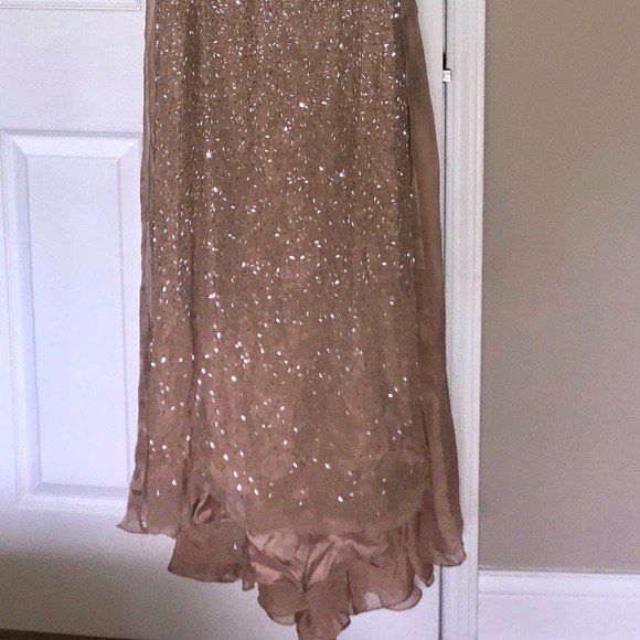 Sherri Hill Size 0 Prom High Neck Sequined Nude Dress With Train on Queenly