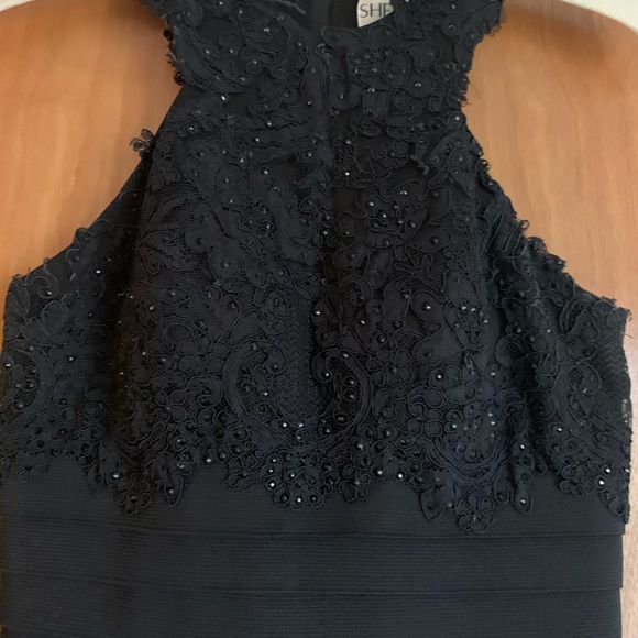 Sherri Hill Size 0 Prom High Neck Lace Black Mermaid Dress on Queenly