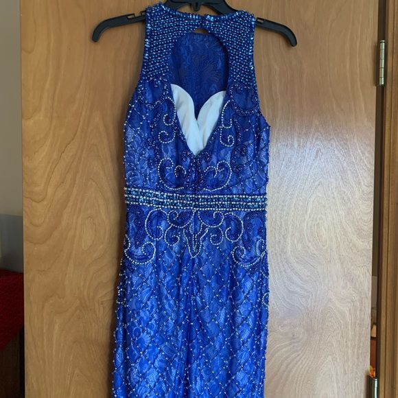 Camille La Vie Size 8 Homecoming Halter Royal Blue Cocktail Dress on Queenly