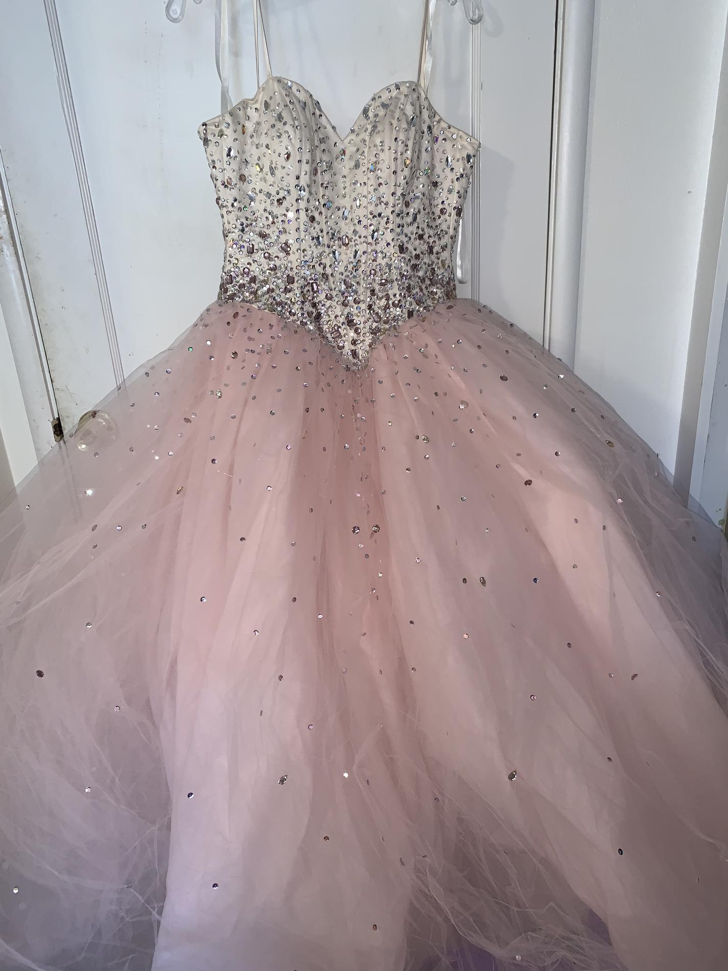 Size 0 Prom Pink Ball Gown on Queenly