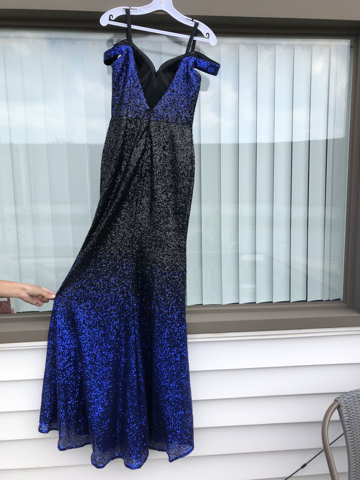 Jovani Size 2 Prom Off The Shoulder Royal Blue Side Slit Dress on Queenly