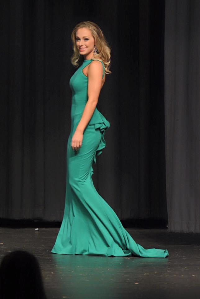 Jovani Size 4 Prom Emerald Green Floor Length Maxi on Queenly