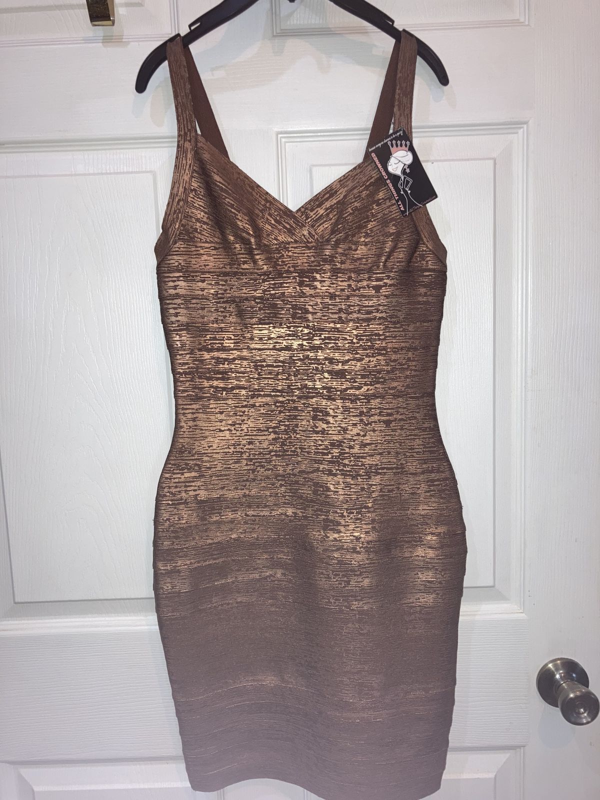 All Things Crowned Size 4 Nightclub Gold Cocktail Dress on Queenly