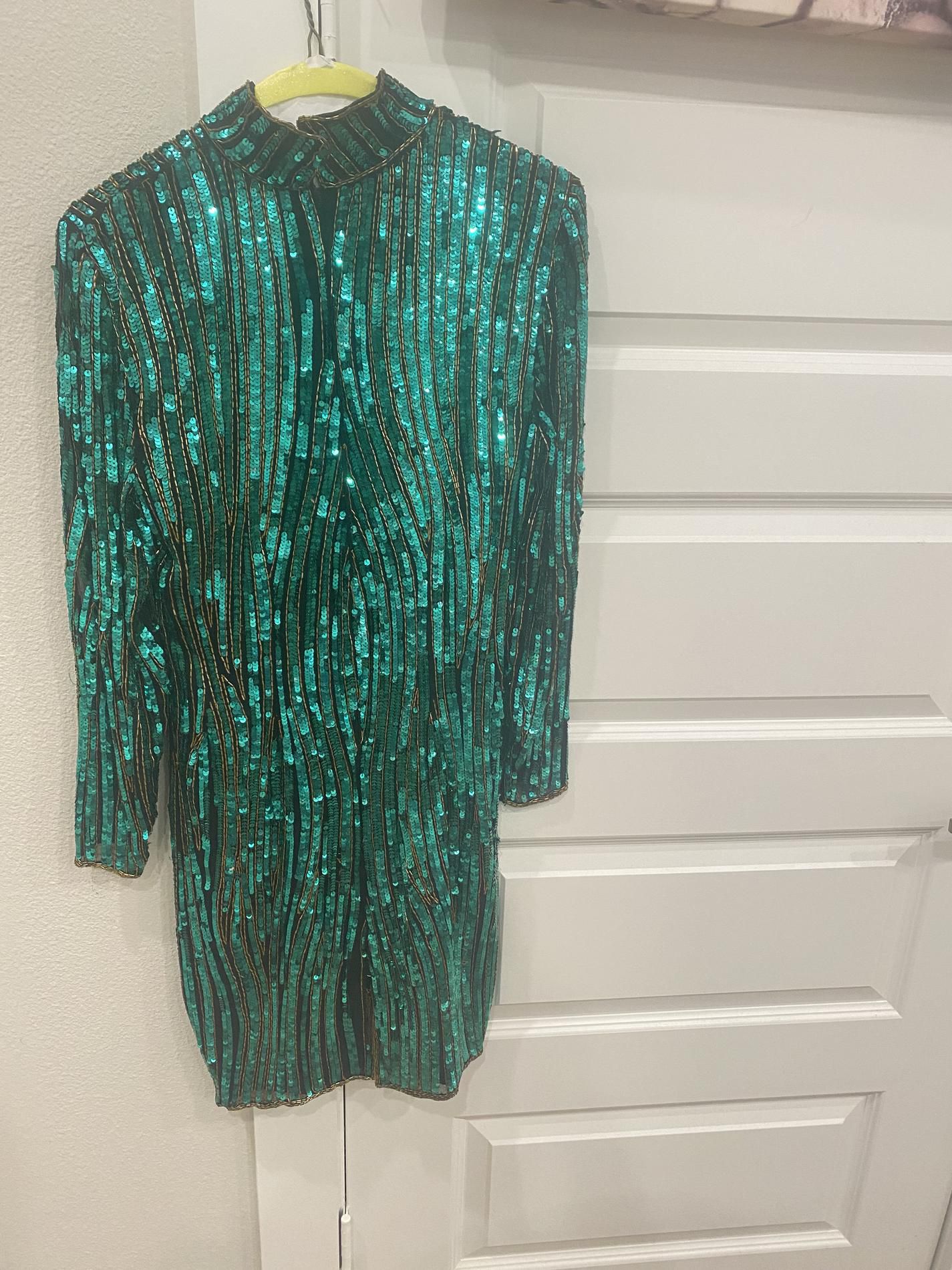Size 6 Wedding Guest Long Sleeve Turquoise Green Cocktail Dress on Queenly