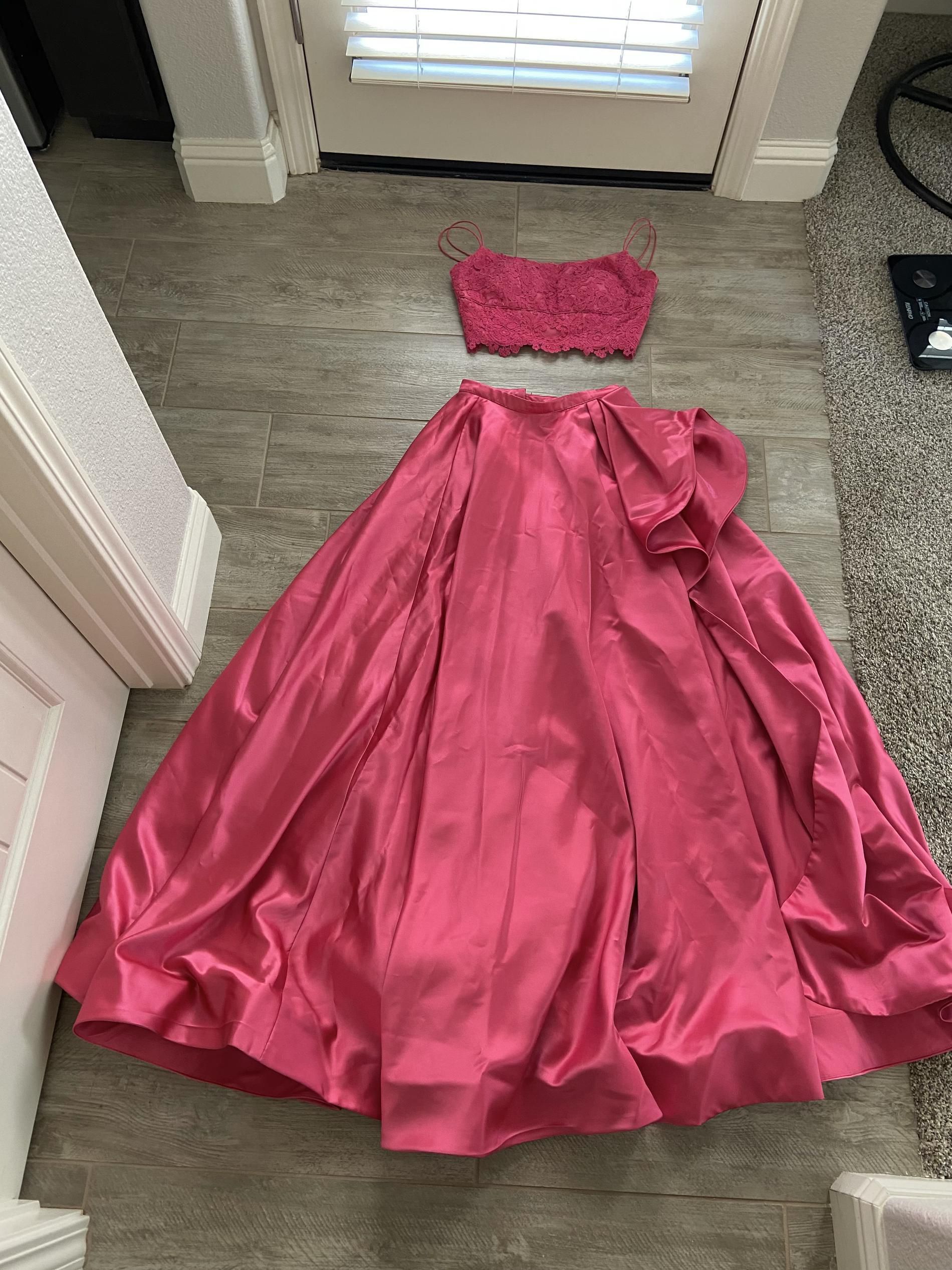 Sherri Hill Size 2 Prom Lace Hot Pink Ball Gown on Queenly
