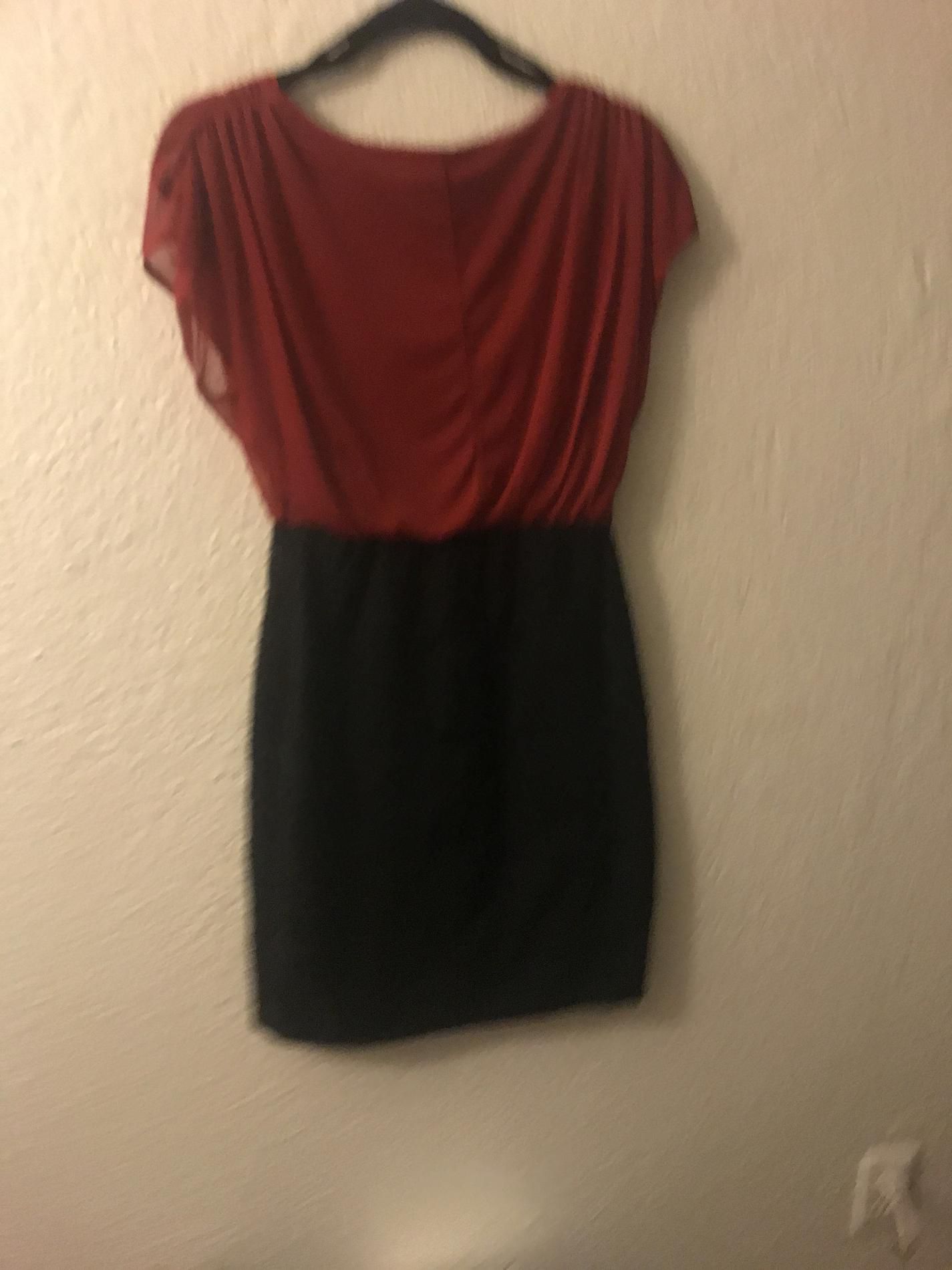 Size 8 Wedding Guest Red Cocktail Dress on Queenly