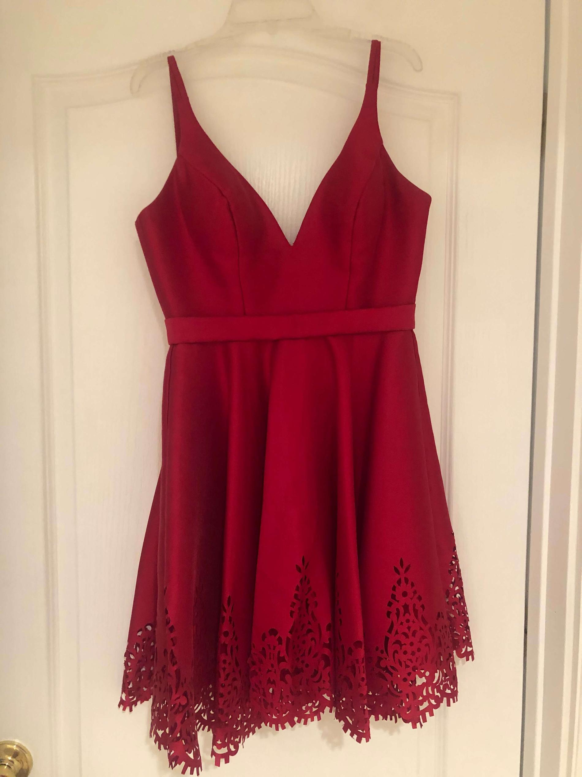 Sherri Hill Size 2 Homecoming Lace Red Cocktail Dress on Queenly