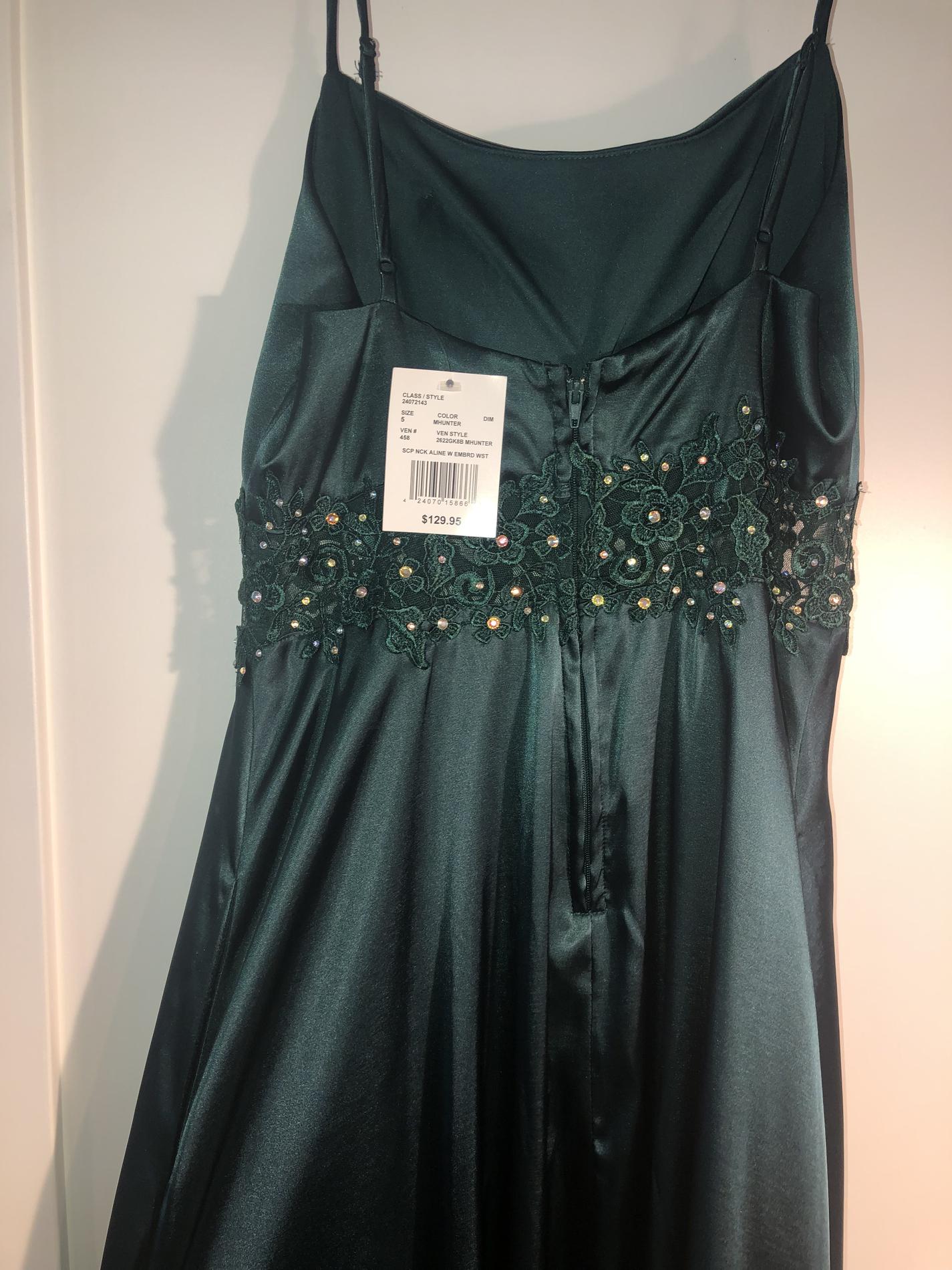 David's Bridal Size 4 Prom Satin Green A-line Dress on Queenly