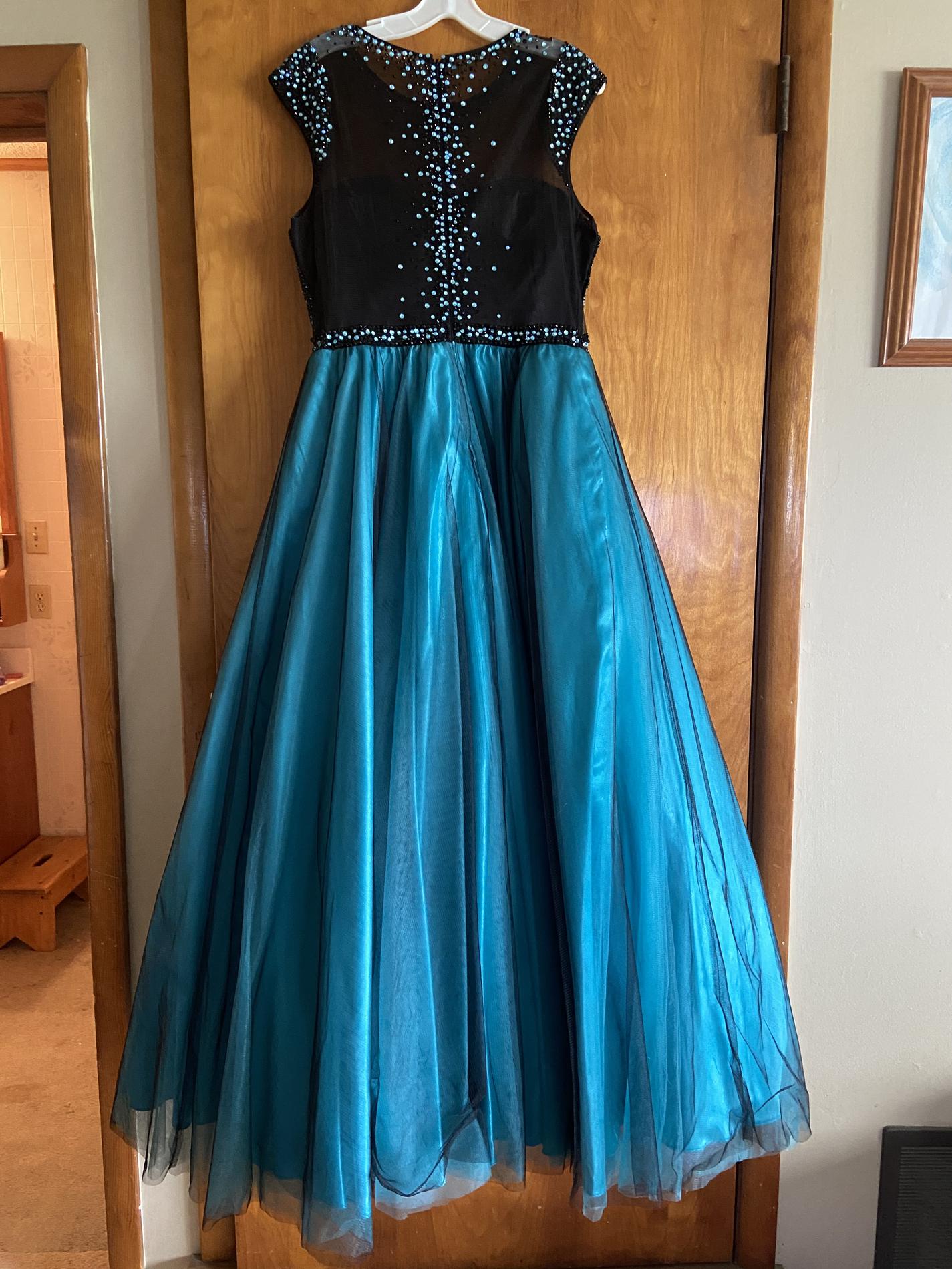 Size 14 Multicolor Ball Gown on Queenly