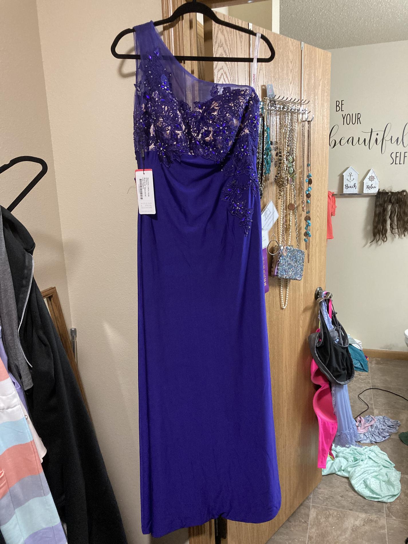 Size 10 Prom One Shoulder Sequined Purple A-line Dress on Queenly