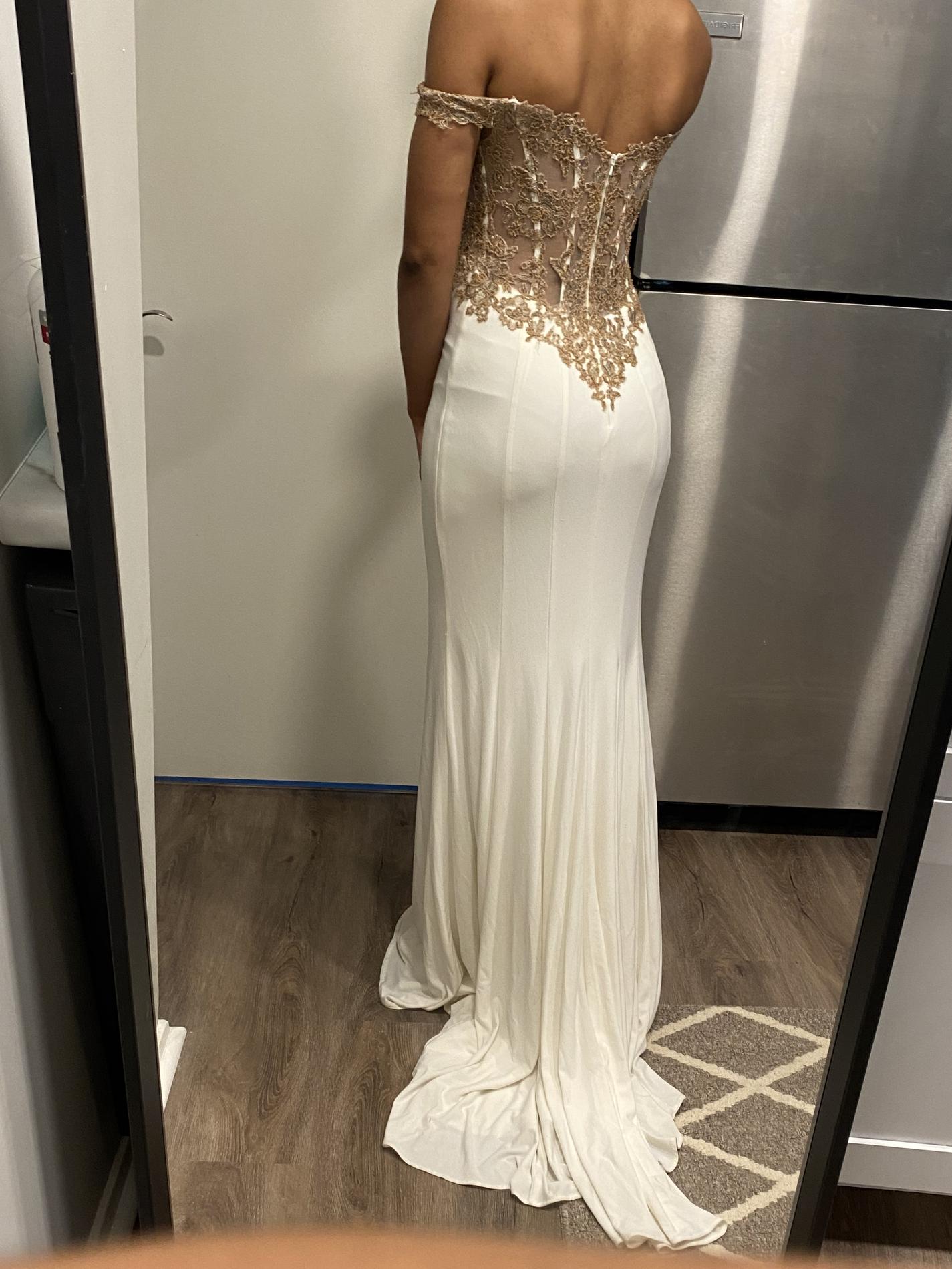 Faviana Size 2 Prom Off The Shoulder White Side Slit Dress on Queenly