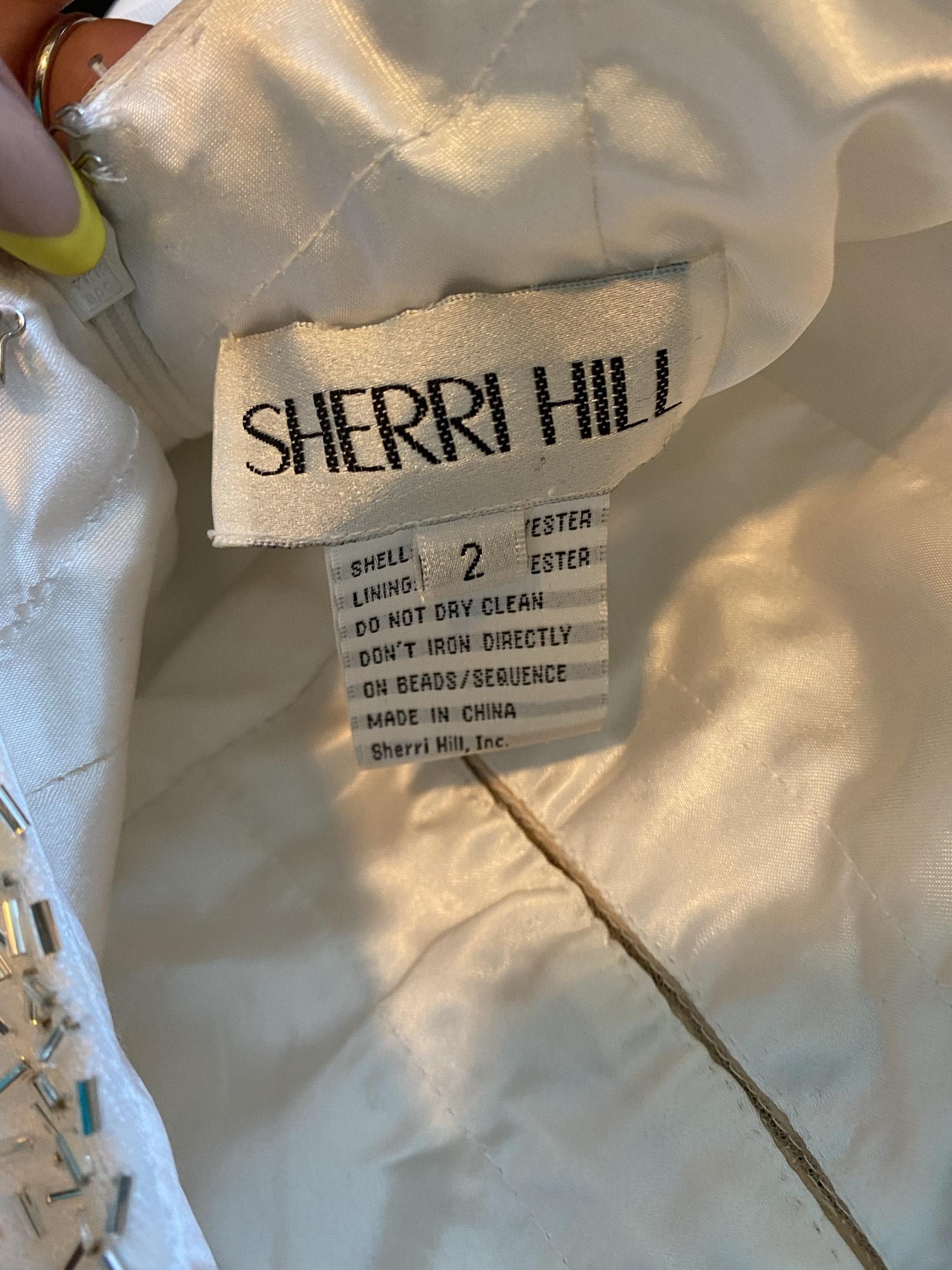 Sherri Hill Size 0 Wedding Plunge White A-line Dress on Queenly