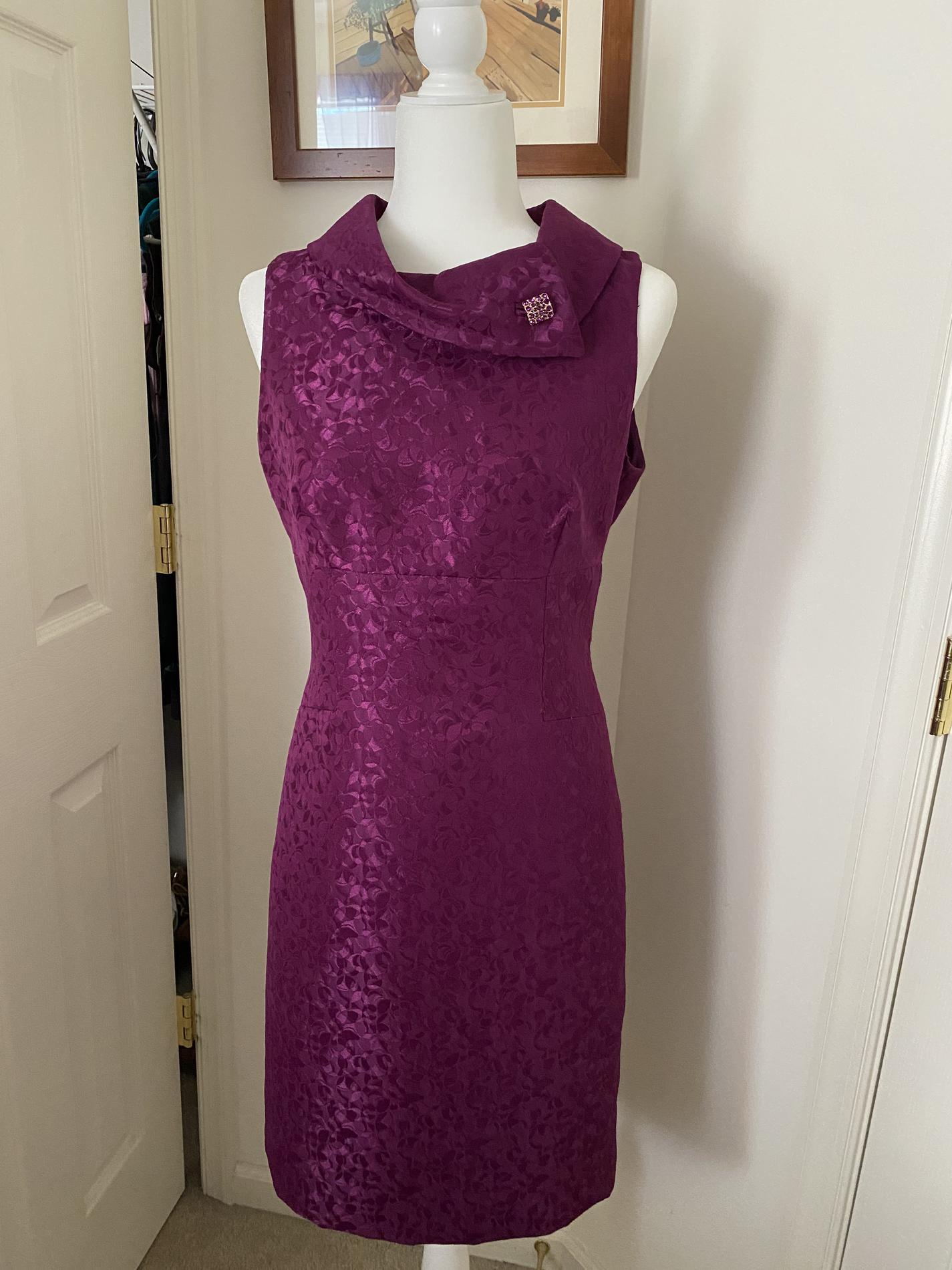 Tahari Size 8 Pageant Interview Lace Purple Cocktail Dress on Queenly