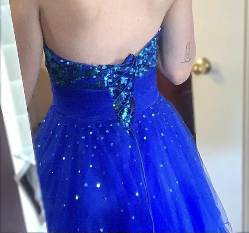 Hannah S Size 6 Bridesmaid Strapless Lace Royal Blue Cocktail Dress on Queenly