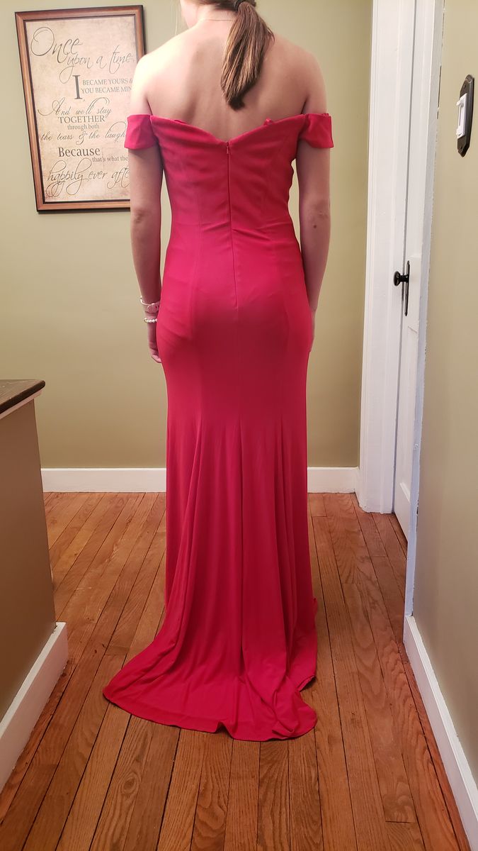 Size 2 Prom Off The Shoulder Red Side Slit Dress on Queenly