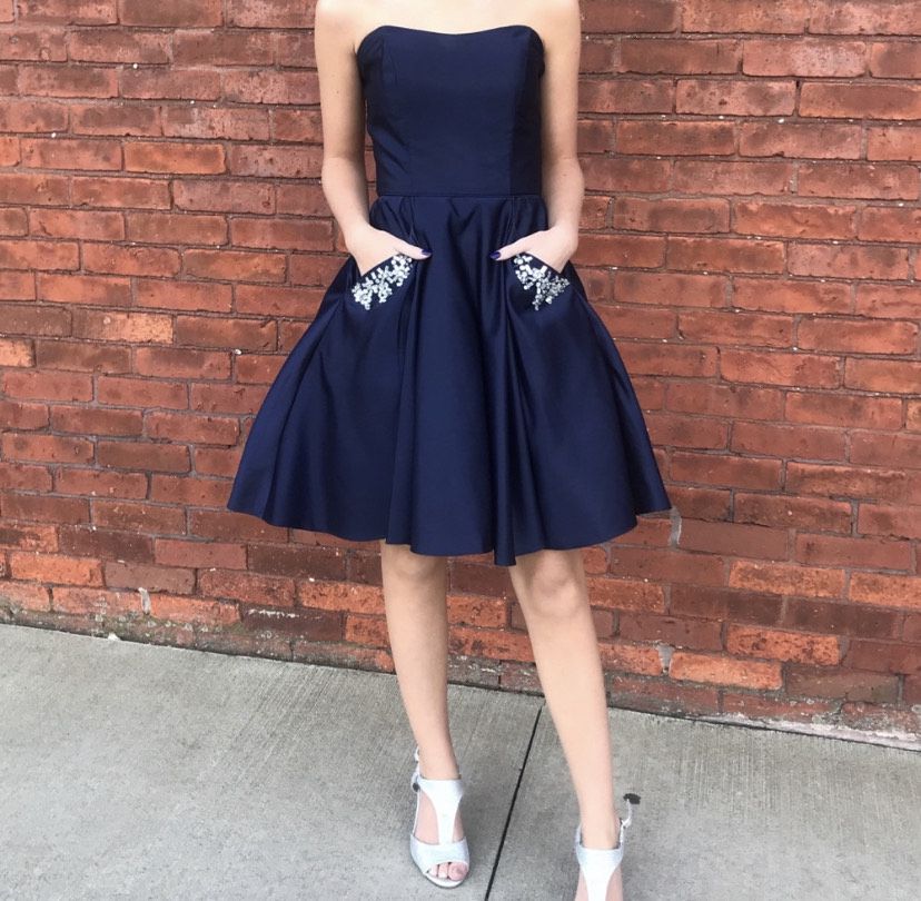 Size 0 Homecoming Strapless Navy Blue A-line Dress on Queenly