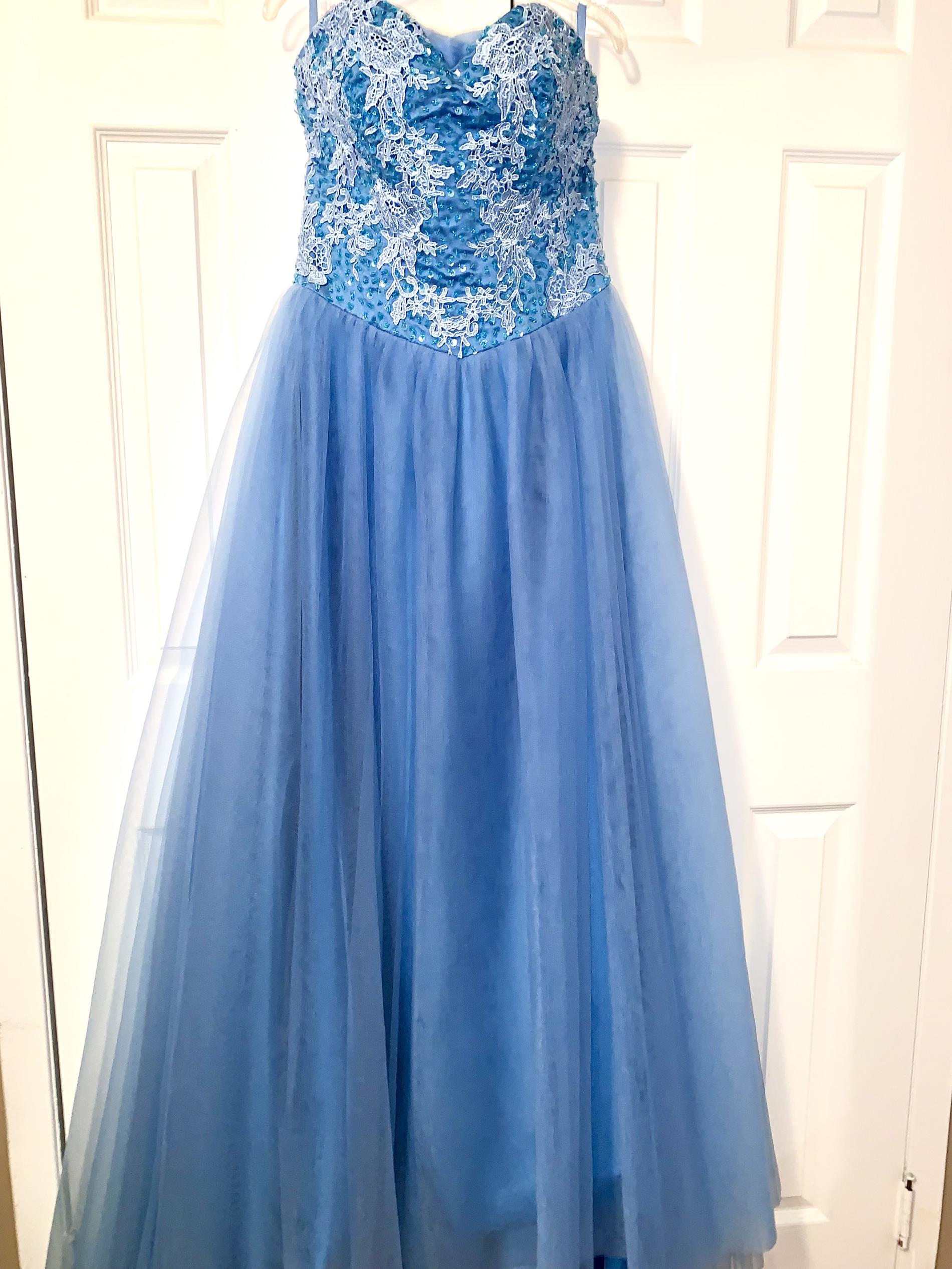 Size 6 Strapless Light Blue Dress With Train on Queenly