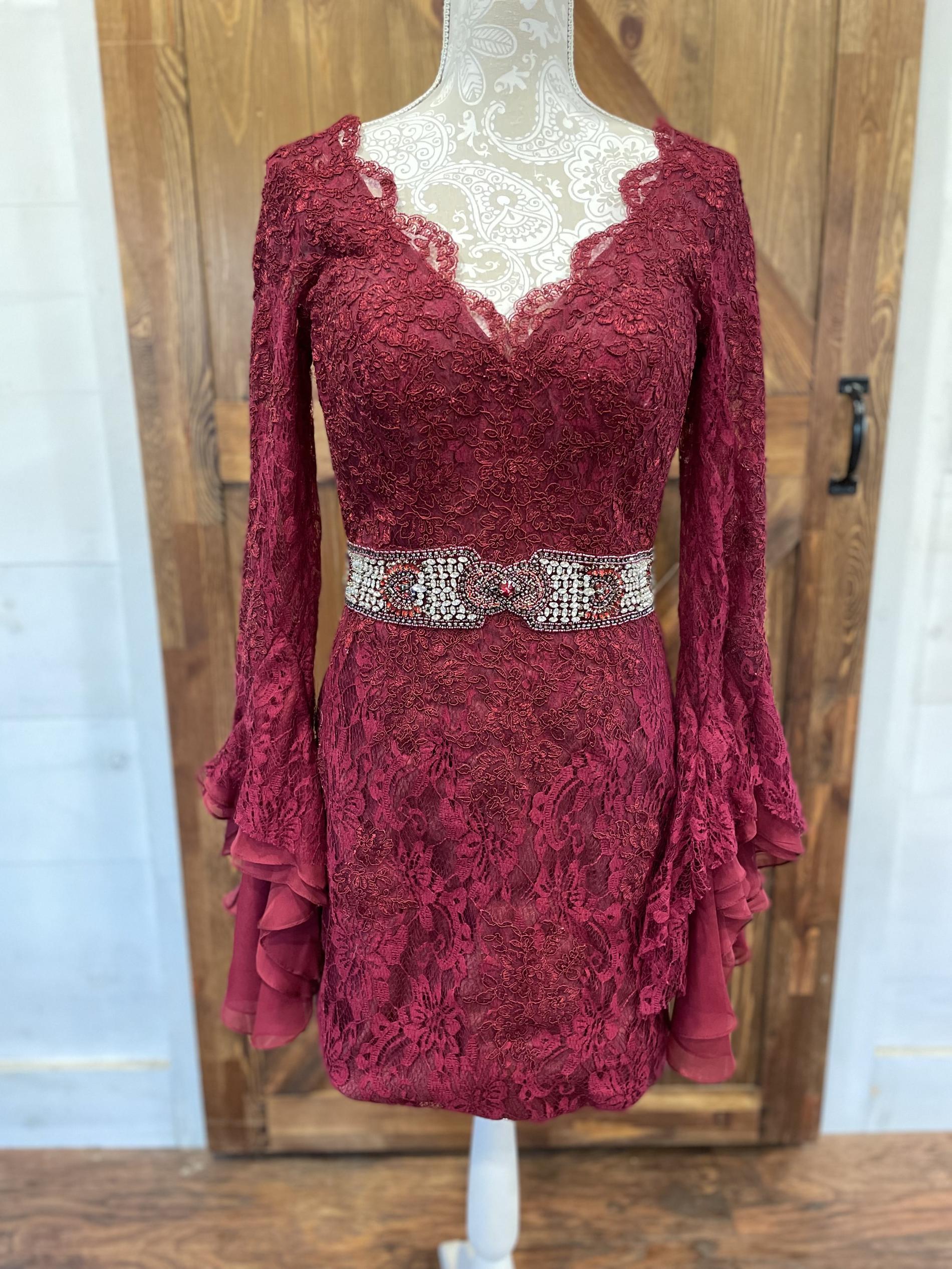 Mac Duggal Size 10 Wedding Guest Lace Red Cocktail Dress on Queenly