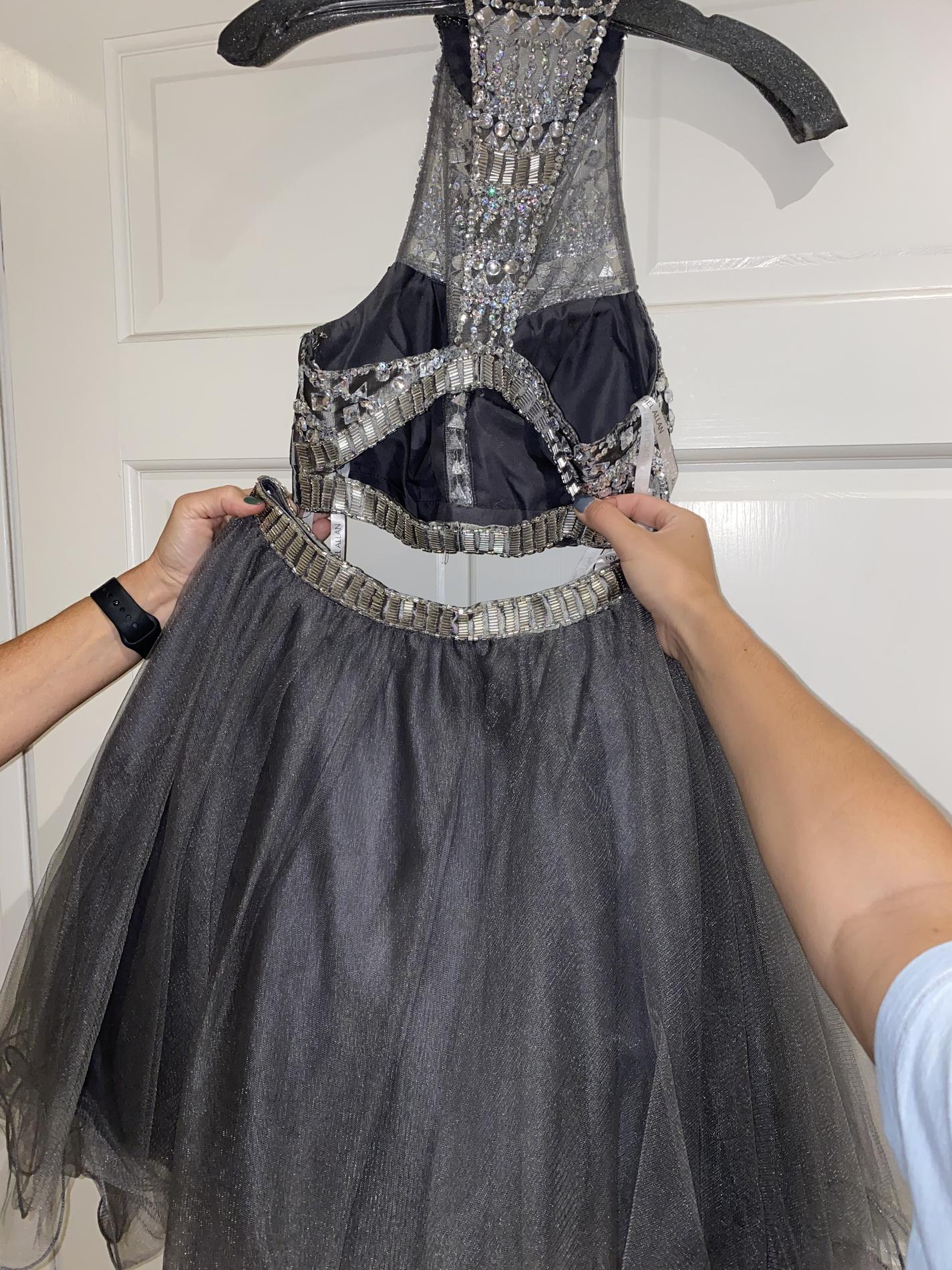 Rachel Allan Size 4 Prom High Neck Silver Cocktail Dress on Queenly
