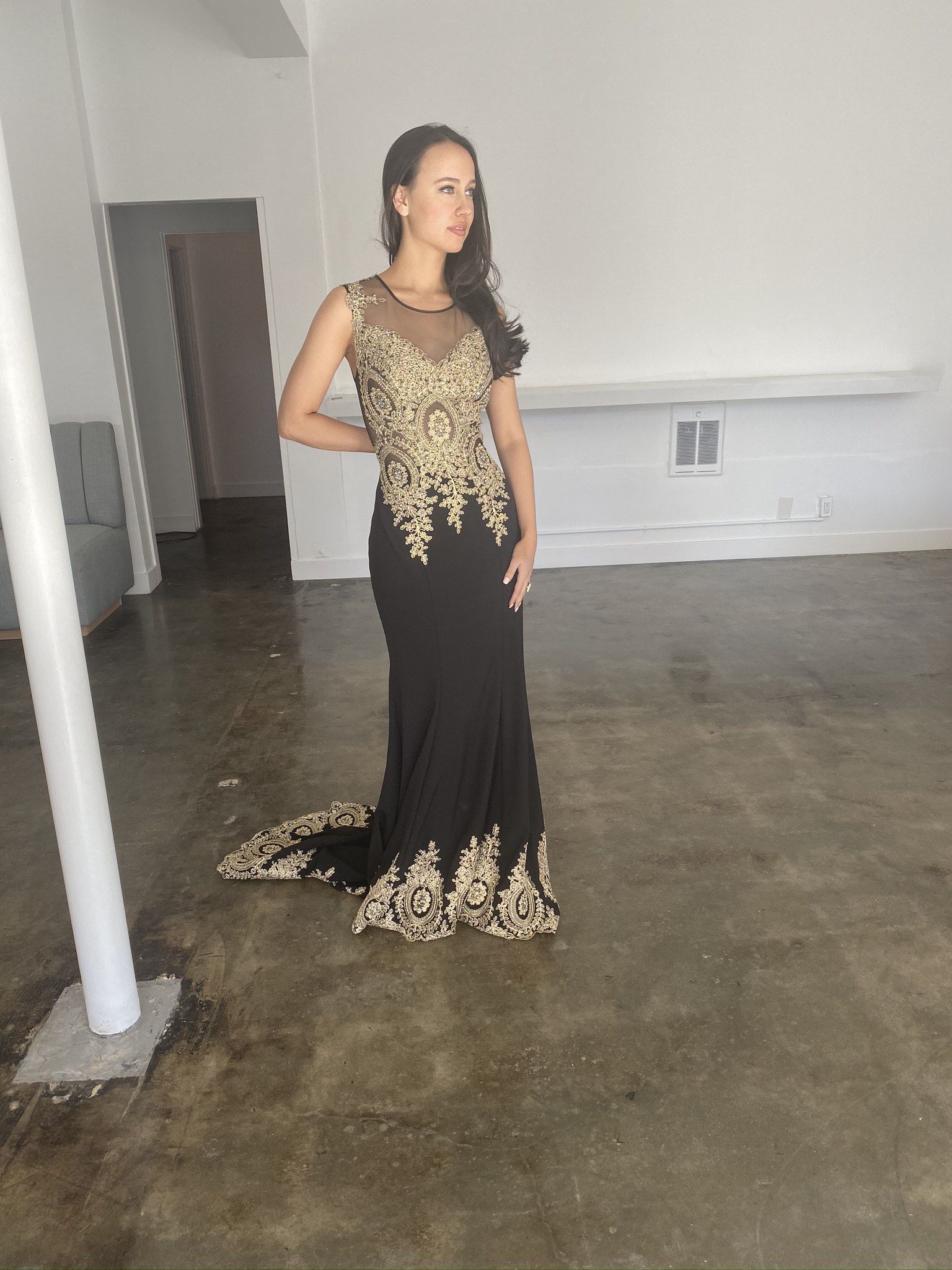 Size 6 Lace Black Floor Length Maxi on Queenly