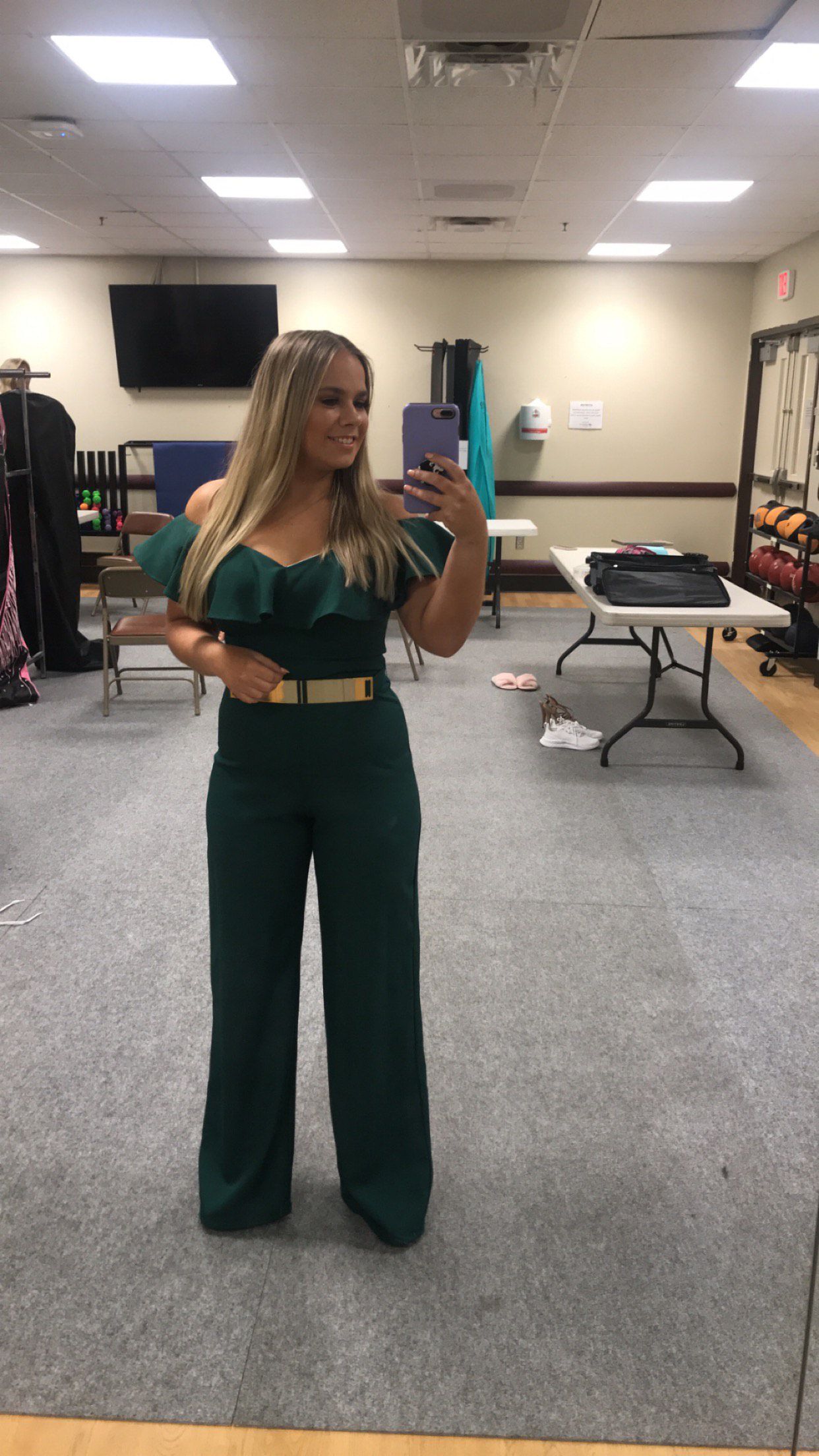 Size 6 Homecoming Off The Shoulder Emerald Green Formal Jumpsuit on Queenly