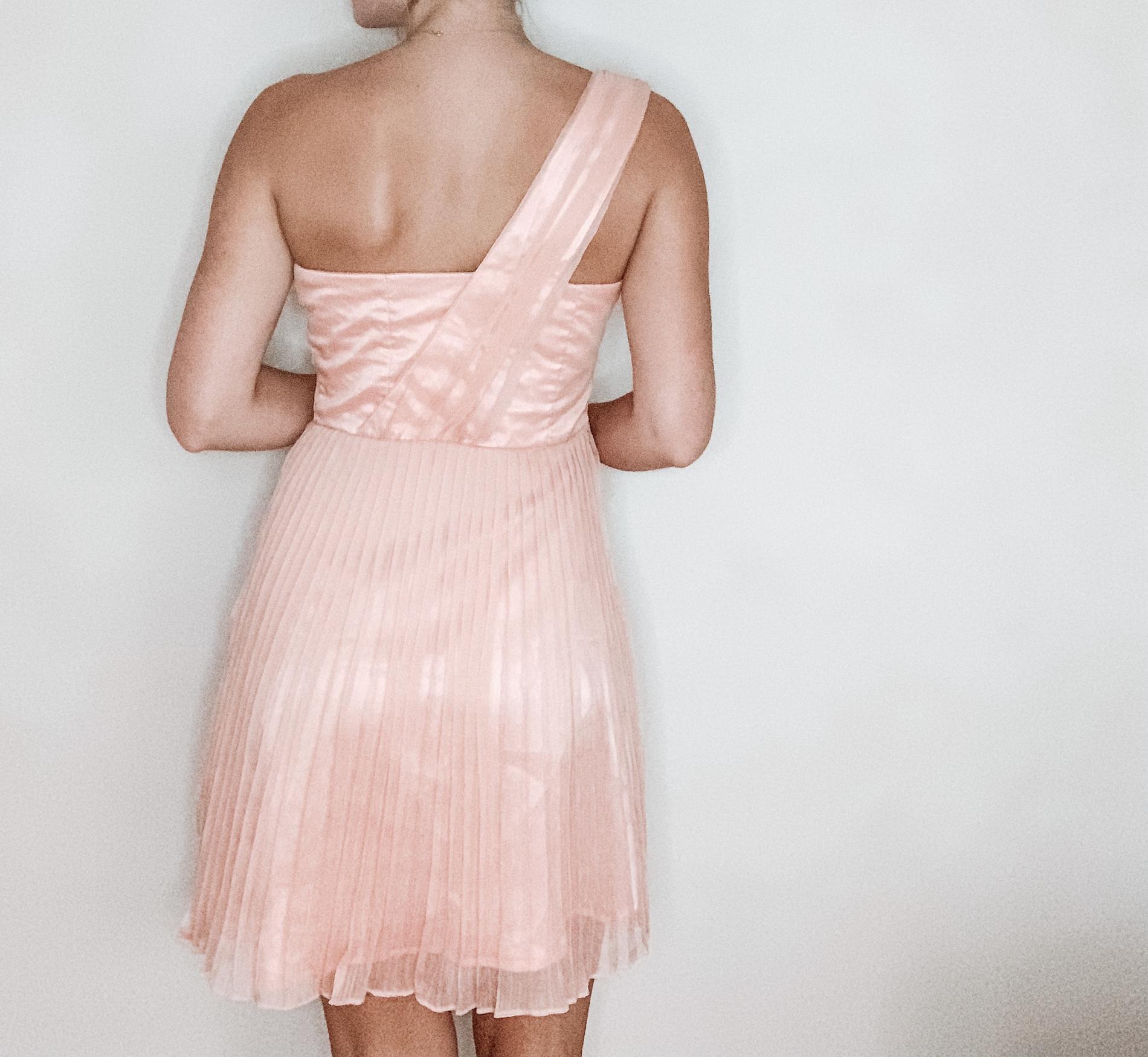 BCBG Size 0 Bridesmaid One Shoulder Satin Light Pink Cocktail Dress on Queenly