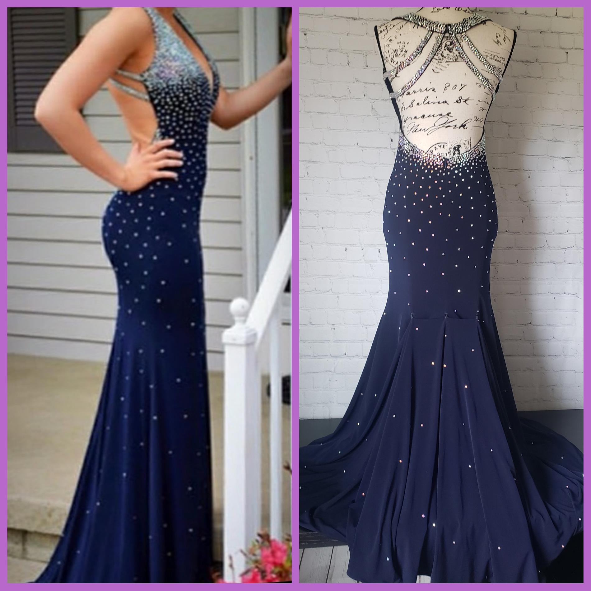 Size 0 Prom Plunge Sequined Navy Blue Ball Gown on Queenly