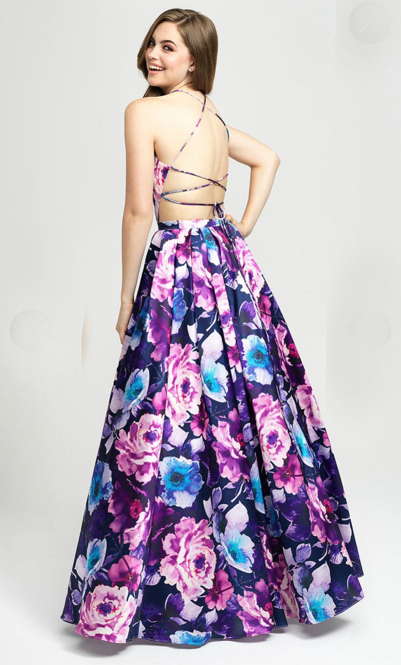 Size 0 Prom Halter Satin Multicolor Ball Gown on Queenly