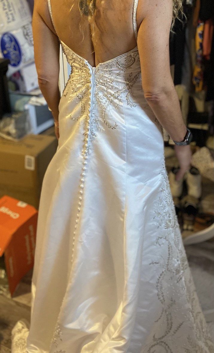 New Casablanca wedding dress size 10 Size 10 Wedding White Dress With Train on Queenly