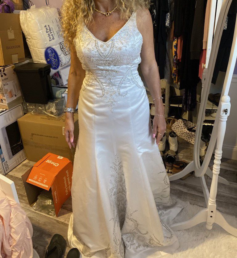 New Casablanca wedding dress size 10 Size 10 Wedding White Dress With Train on Queenly