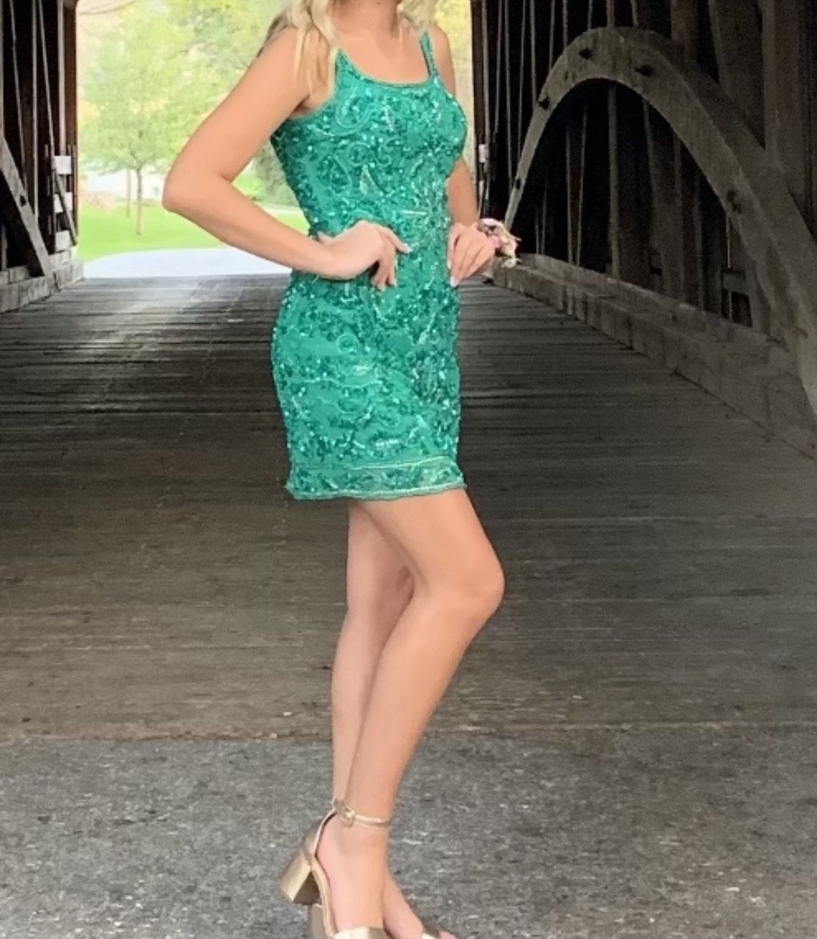 Sherri Hill Size 2 Homecoming Emerald Green Cocktail Dress on Queenly