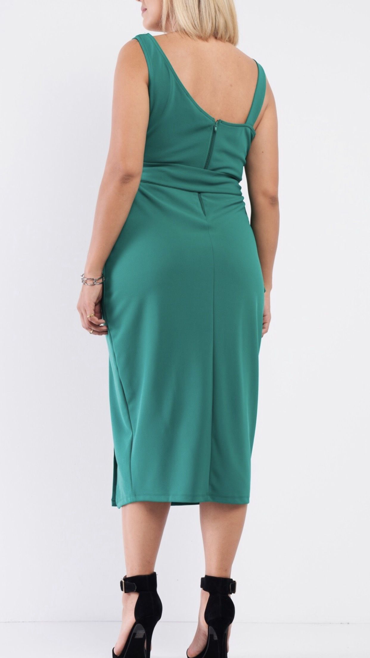 Size 14 Wedding Guest One Shoulder Green Cocktail Dress on Queenly