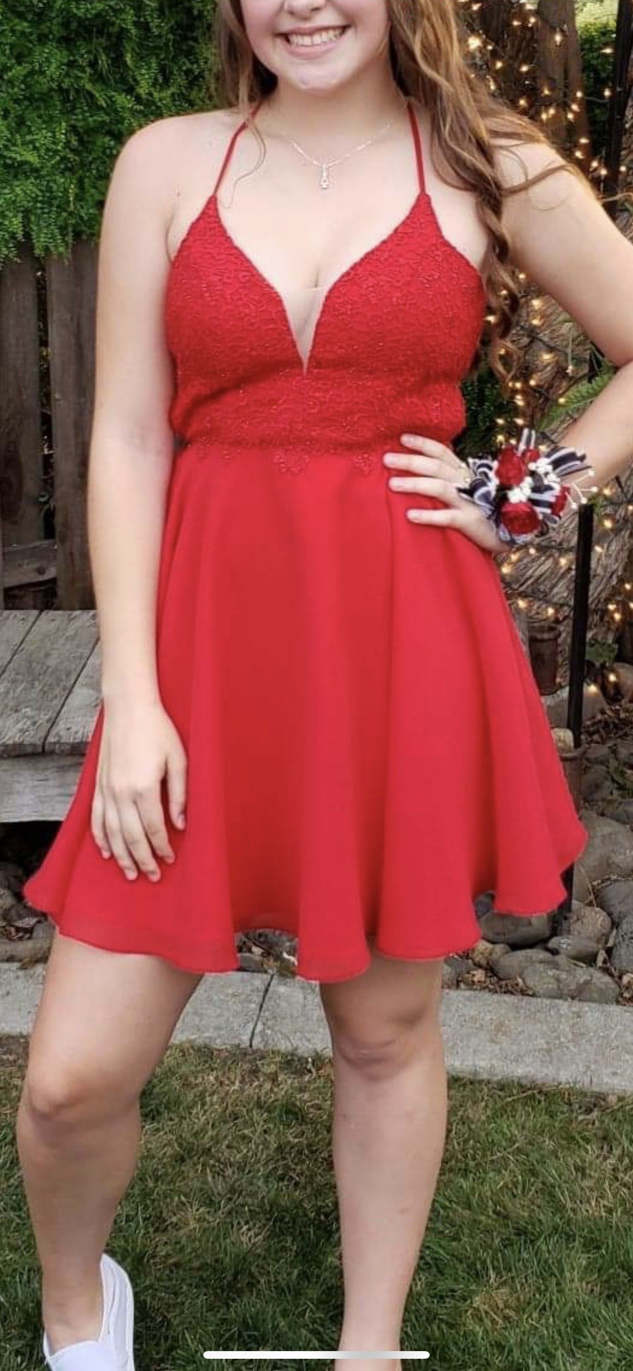 Size 4 Homecoming Strapless Lace Red A-line Dress on Queenly